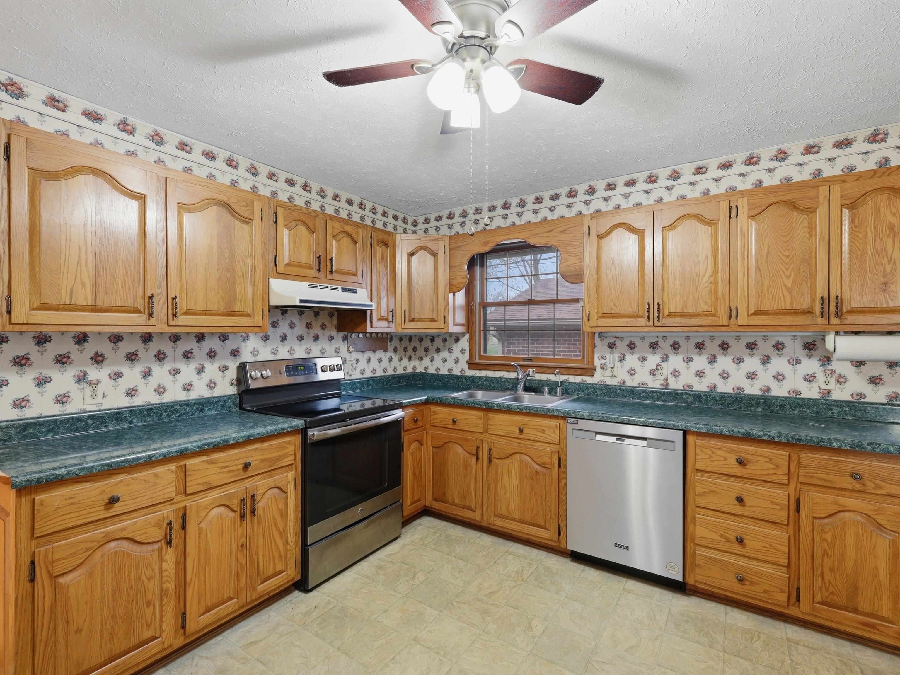 7750 Iceland Rd, Maceo, Kentucky 42355, 3 Bedrooms Bedrooms, ,2 BathroomsBathrooms,Single Family Residence,For Sale,Iceland Rd,94359