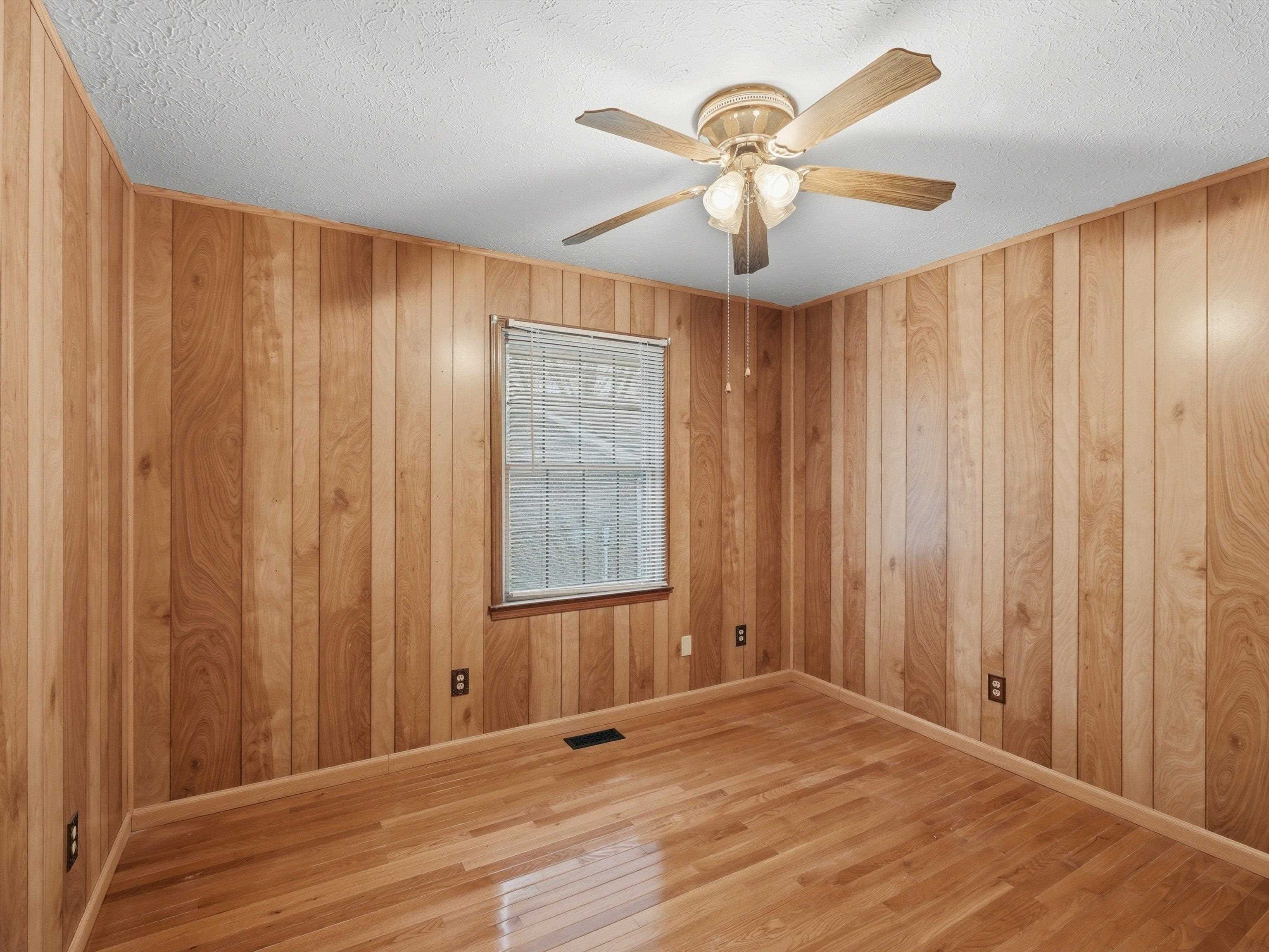 7750 Iceland Rd, Maceo, Kentucky 42355, 3 Bedrooms Bedrooms, ,2 BathroomsBathrooms,Single Family Residence,For Sale,Iceland Rd,94359