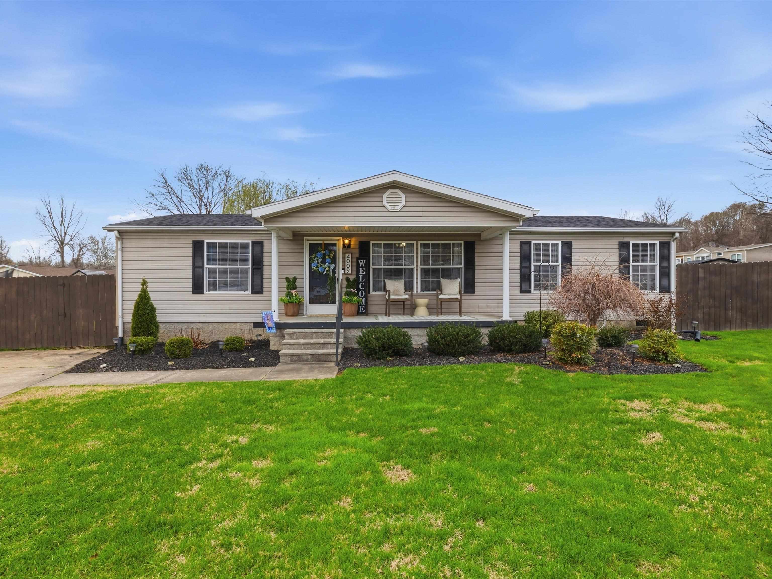 4009 Creekside Court, Owensboro, Kentucky 42301, 3 Bedrooms Bedrooms, ,2 BathroomsBathrooms,Single Family Residence,For Sale,Creekside Court,94360