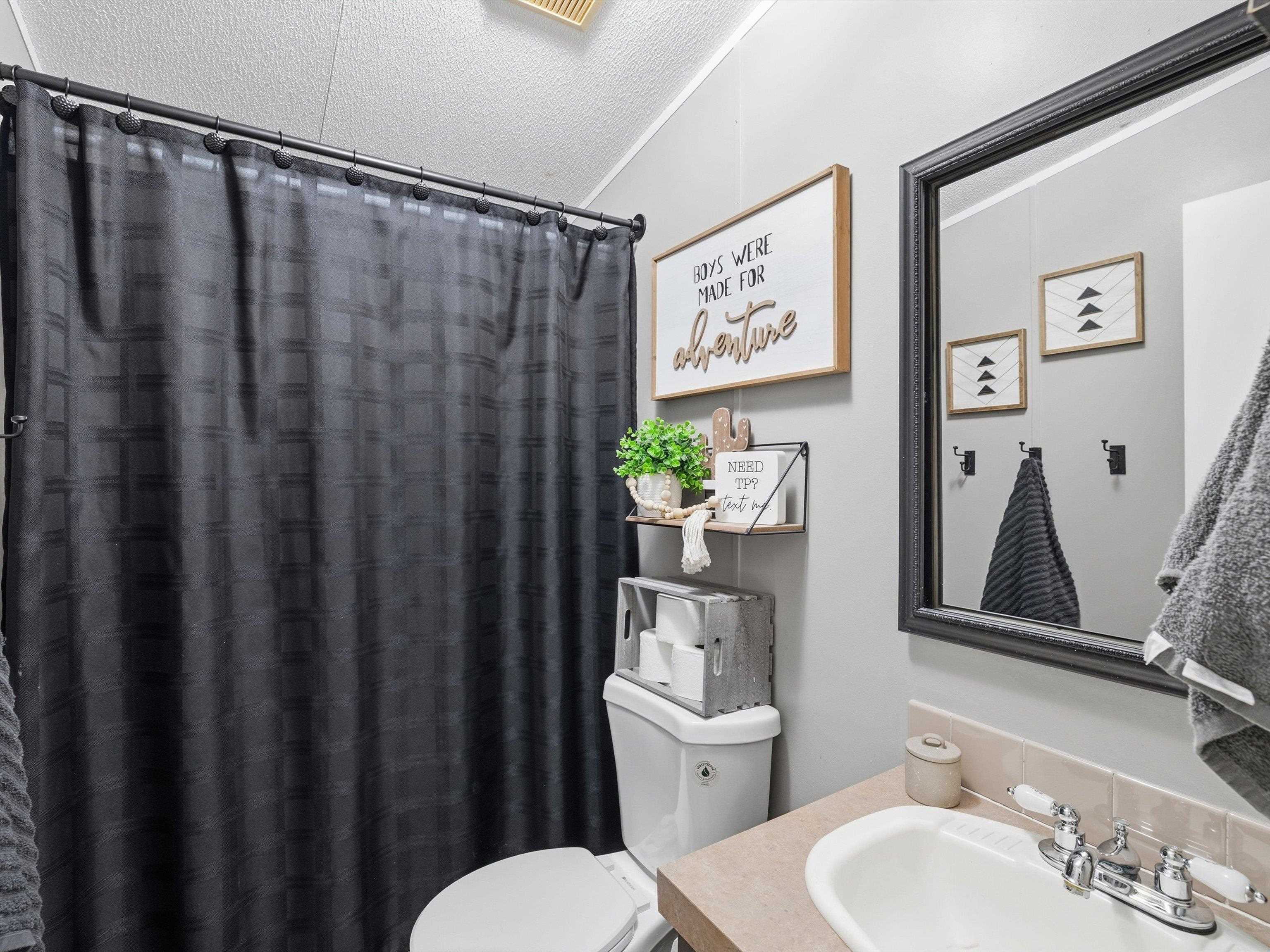 4009 Creekside Court, Owensboro, Kentucky 42301, 3 Bedrooms Bedrooms, ,2 BathroomsBathrooms,Single Family Residence,For Sale,Creekside Court,94360