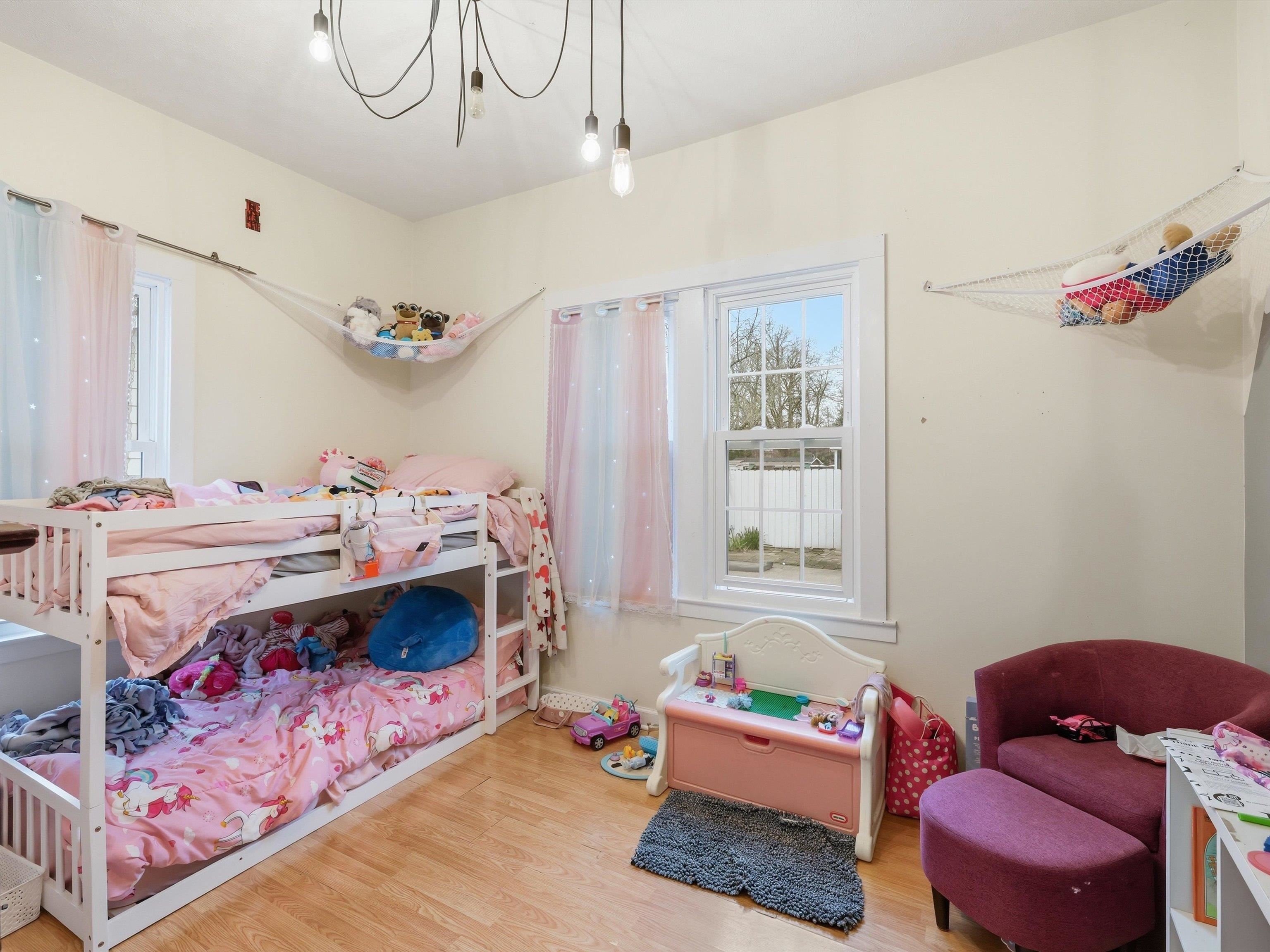 1316 15 th Street, Owensboro, Kentucky 42301, 5 Bedrooms Bedrooms, ,1 BathroomBathrooms,Single Family Residence,For Sale,15 th Street,94363