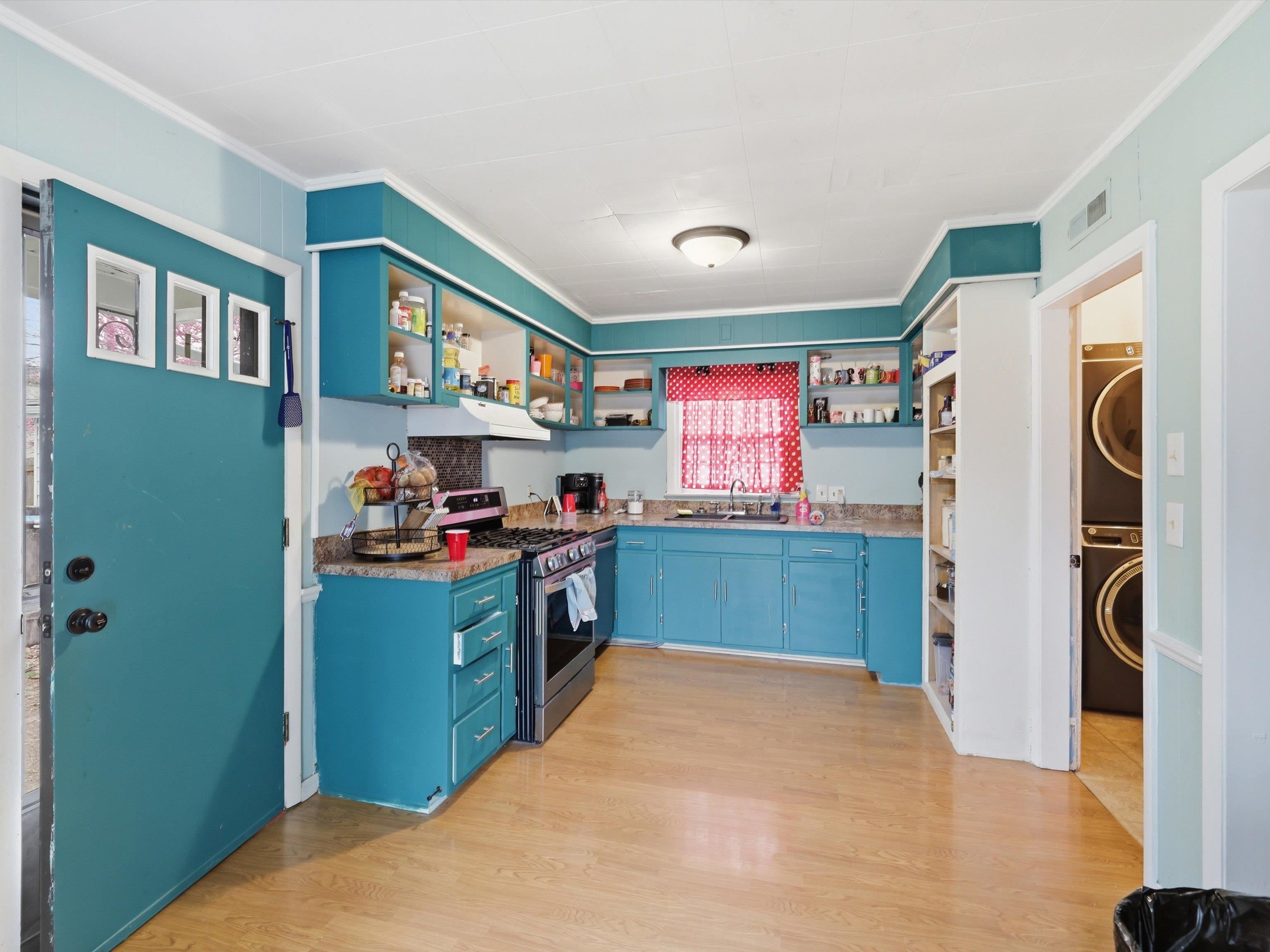 1316 15 th Street, Owensboro, Kentucky 42301, 5 Bedrooms Bedrooms, ,1 BathroomBathrooms,Single Family Residence,For Sale,15 th Street,94363