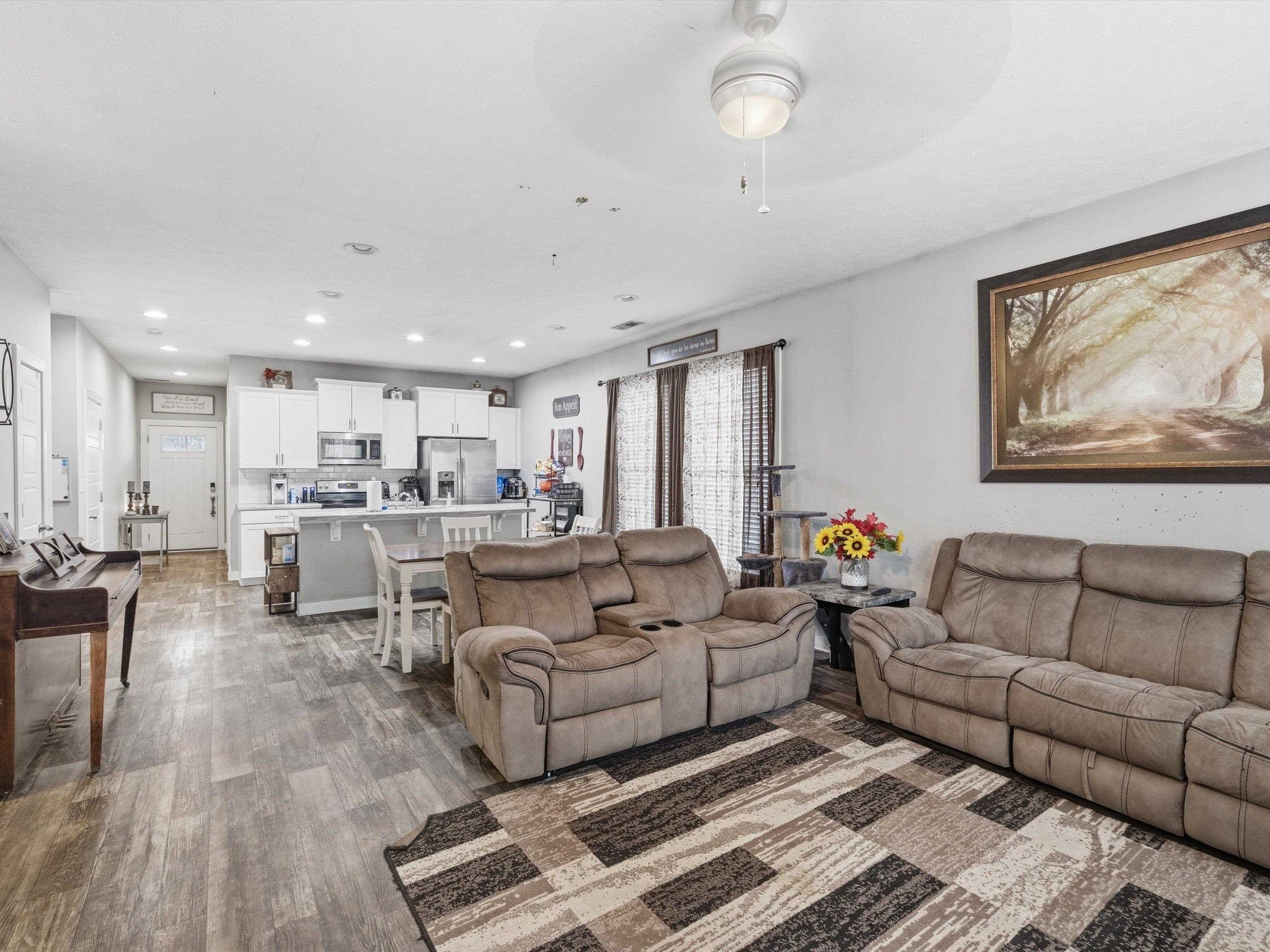 6323 Valley Brook Trace, Utica, Kentucky 42376, 3 Bedrooms Bedrooms, ,2 BathroomsBathrooms,Single Family Residence,For Sale,Valley Brook Trace,94364