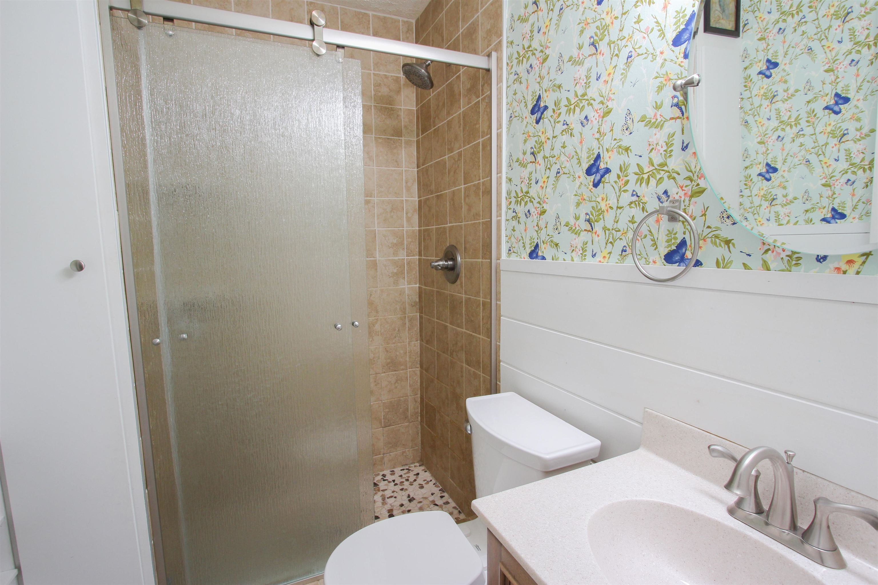 3016 Daviess St, Owensboro, Kentucky 42303, 2 Bedrooms Bedrooms, ,1 BathroomBathrooms,Single Family Residence,For Sale,Daviess St,94367