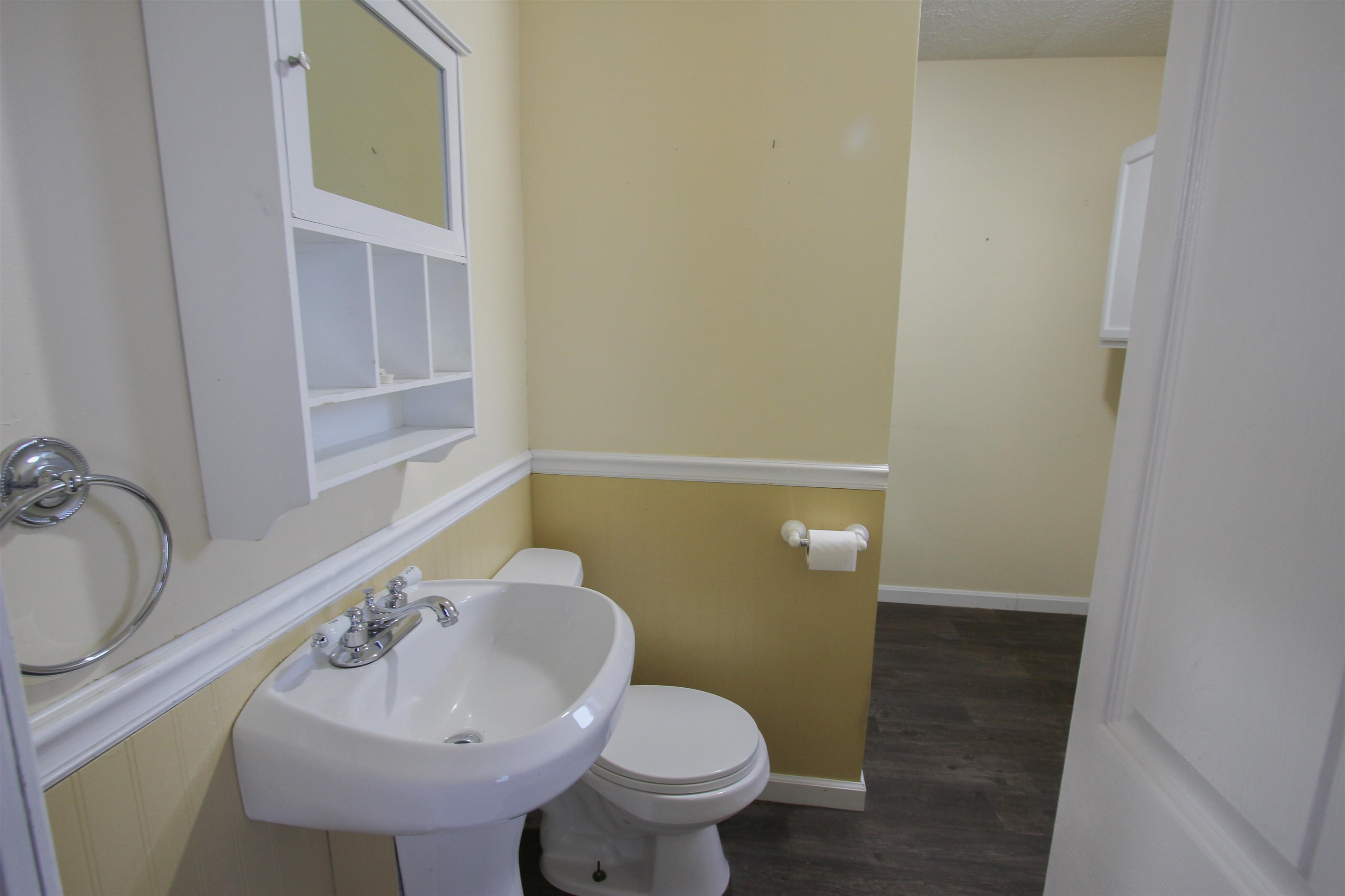 3016 Daviess St, Owensboro, Kentucky 42303, 2 Bedrooms Bedrooms, ,1 BathroomBathrooms,Single Family Residence,For Sale,Daviess St,94367