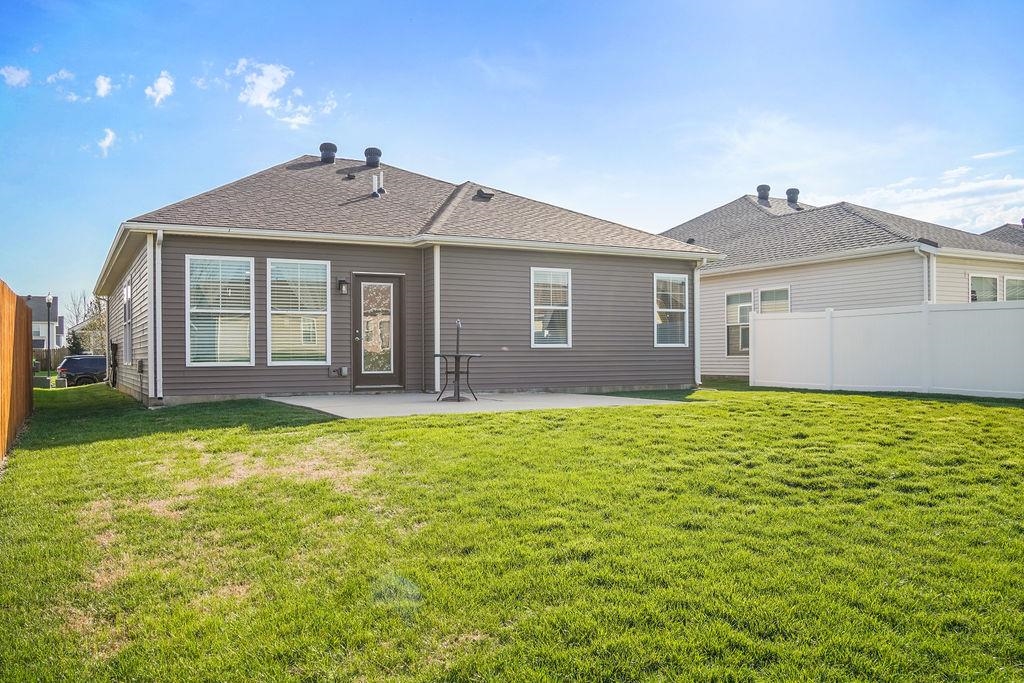 4721 Whistle Rock Ct, Owensboro, Kentucky 42301, 3 Bedrooms Bedrooms, ,2 BathroomsBathrooms,Single Family Residence,For Sale,Whistle Rock Ct,94369