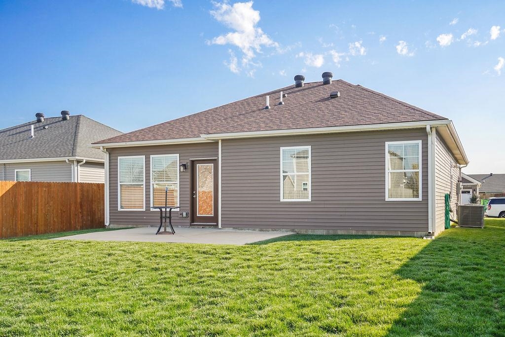 4721 Whistle Rock Ct, Owensboro, Kentucky 42301, 3 Bedrooms Bedrooms, ,2 BathroomsBathrooms,Single Family Residence,For Sale,Whistle Rock Ct,94369