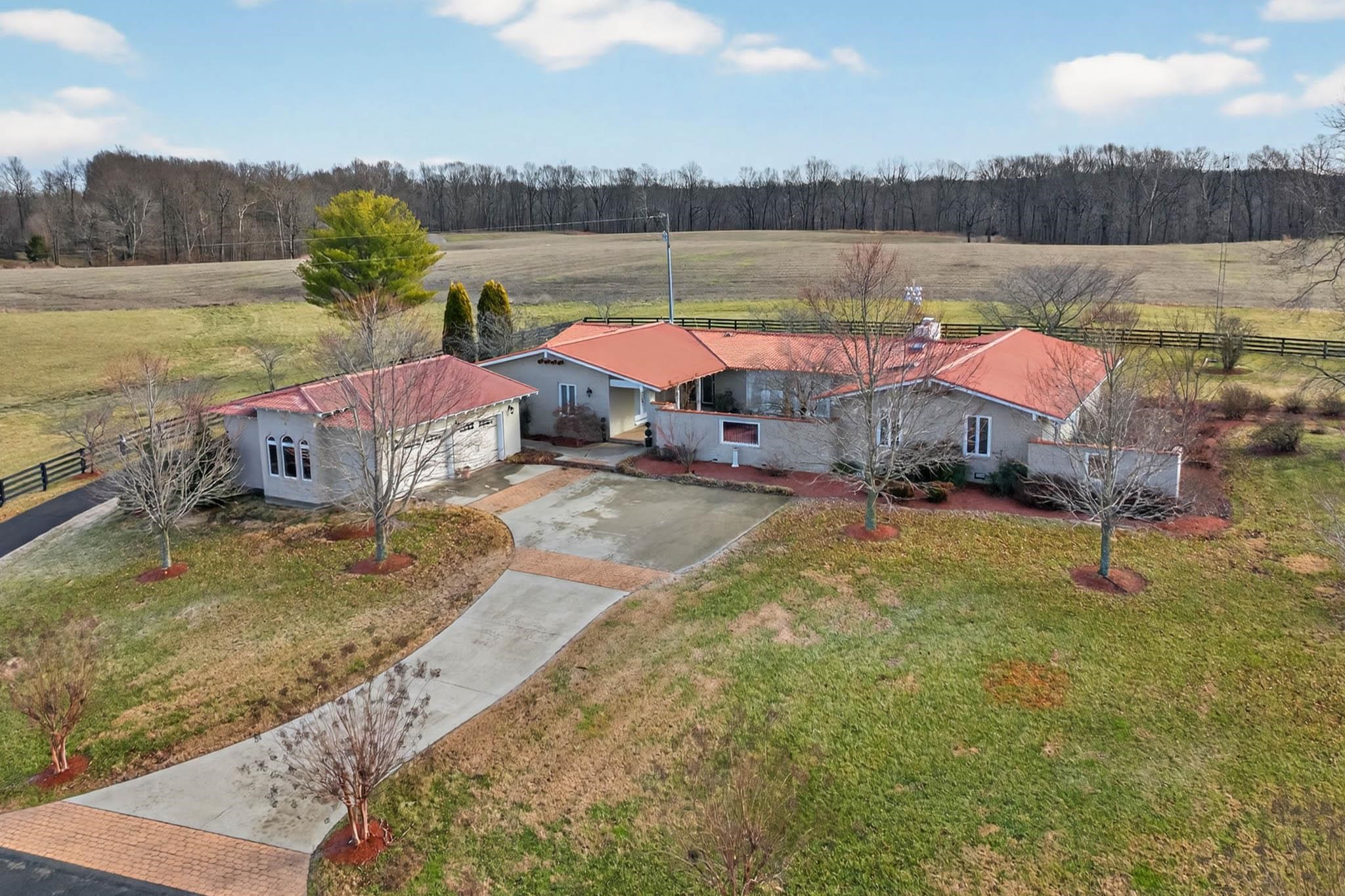 11344 Canneyville Road, Morgantown, Kentucky 42261, 5 Bedrooms Bedrooms, ,3 BathroomsBathrooms,Single Family Residence,For Sale,Canneyville Road,94370