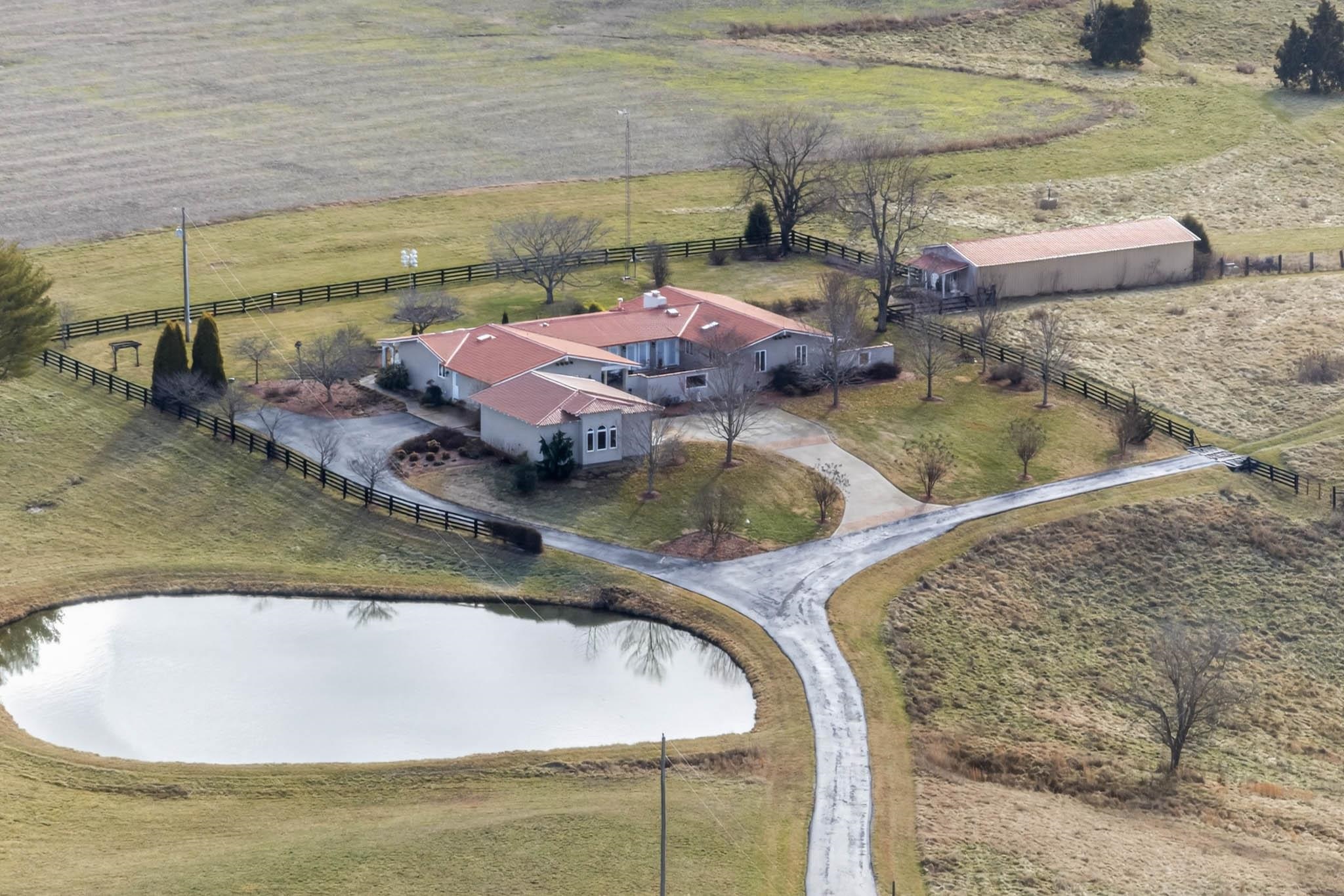 11344 Canneyville Road, Morgantown, Kentucky 42261, 5 Bedrooms Bedrooms, ,3 BathroomsBathrooms,Single Family Residence,For Sale,Canneyville Road,94370