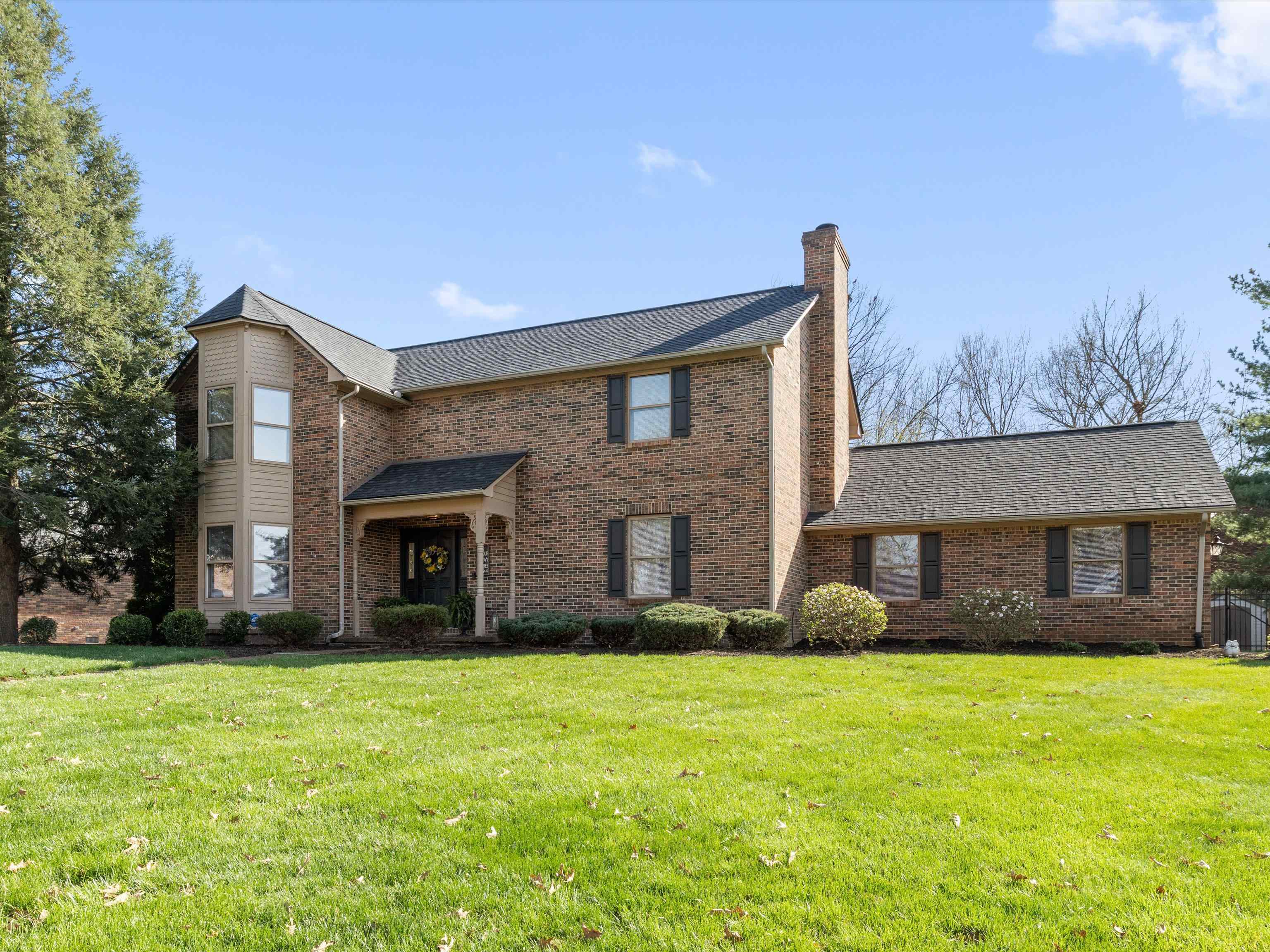 4436 Hillcrest Oaks, Owensboro, Kentucky 42303, 5 Bedrooms Bedrooms, ,3 BathroomsBathrooms,Single Family Residence,For Sale,Hillcrest Oaks,94373