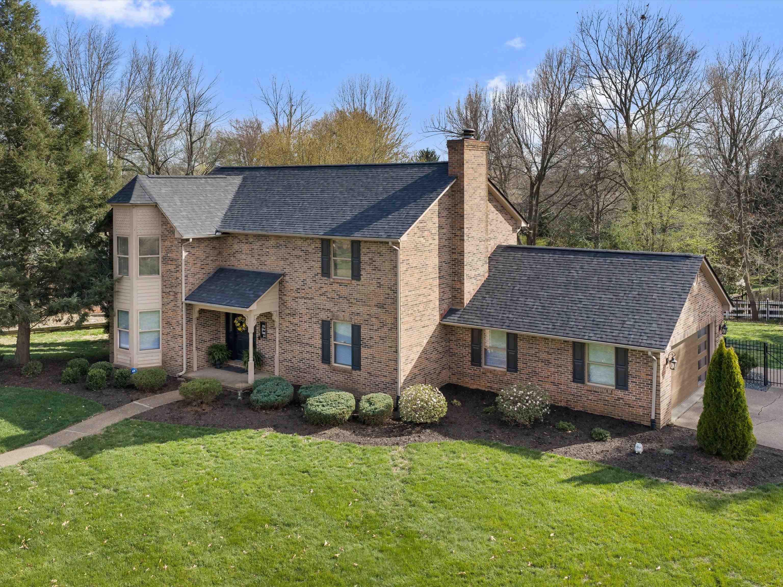 4436 Hillcrest Oaks, Owensboro, Kentucky 42303, 5 Bedrooms Bedrooms, ,3 BathroomsBathrooms,Single Family Residence,For Sale,Hillcrest Oaks,94373