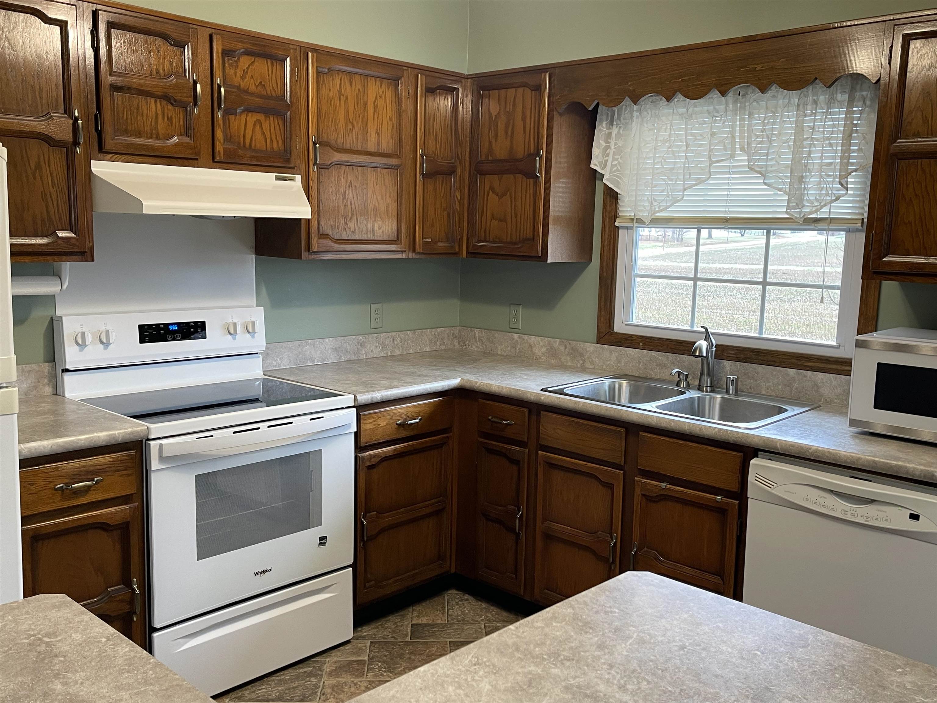 6217 Sullivan Loop, Owensboro, Kentucky 42303, 3 Bedrooms Bedrooms, ,2 BathroomsBathrooms,Single Family Residence,For Sale,Sullivan Loop,94375