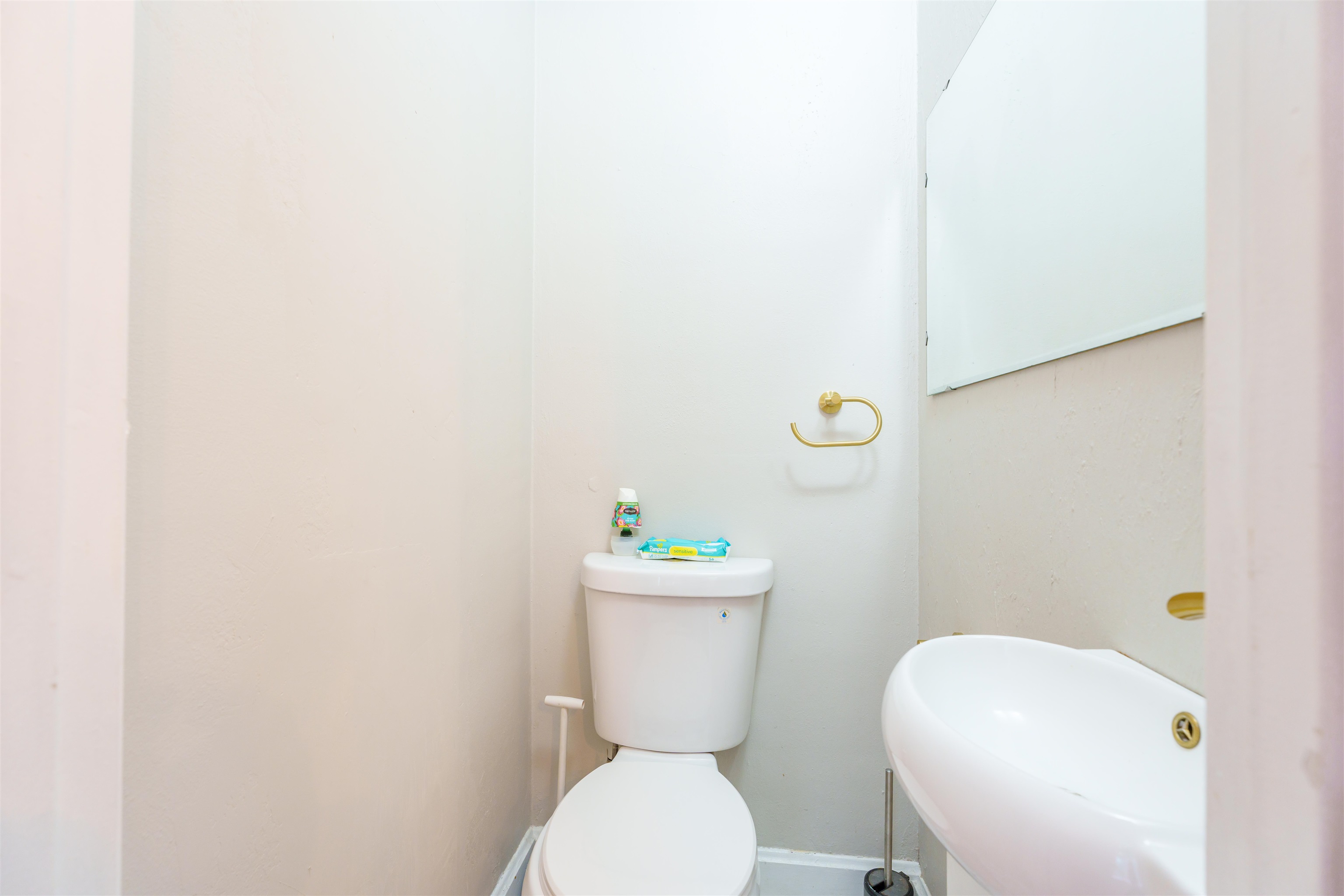 2232 McConnell Avenue, Owensboro, Kentucky 42303, 4 Bedrooms Bedrooms, ,1 BathroomBathrooms,Single Family Residence,For Sale,McConnell Avenue,94376