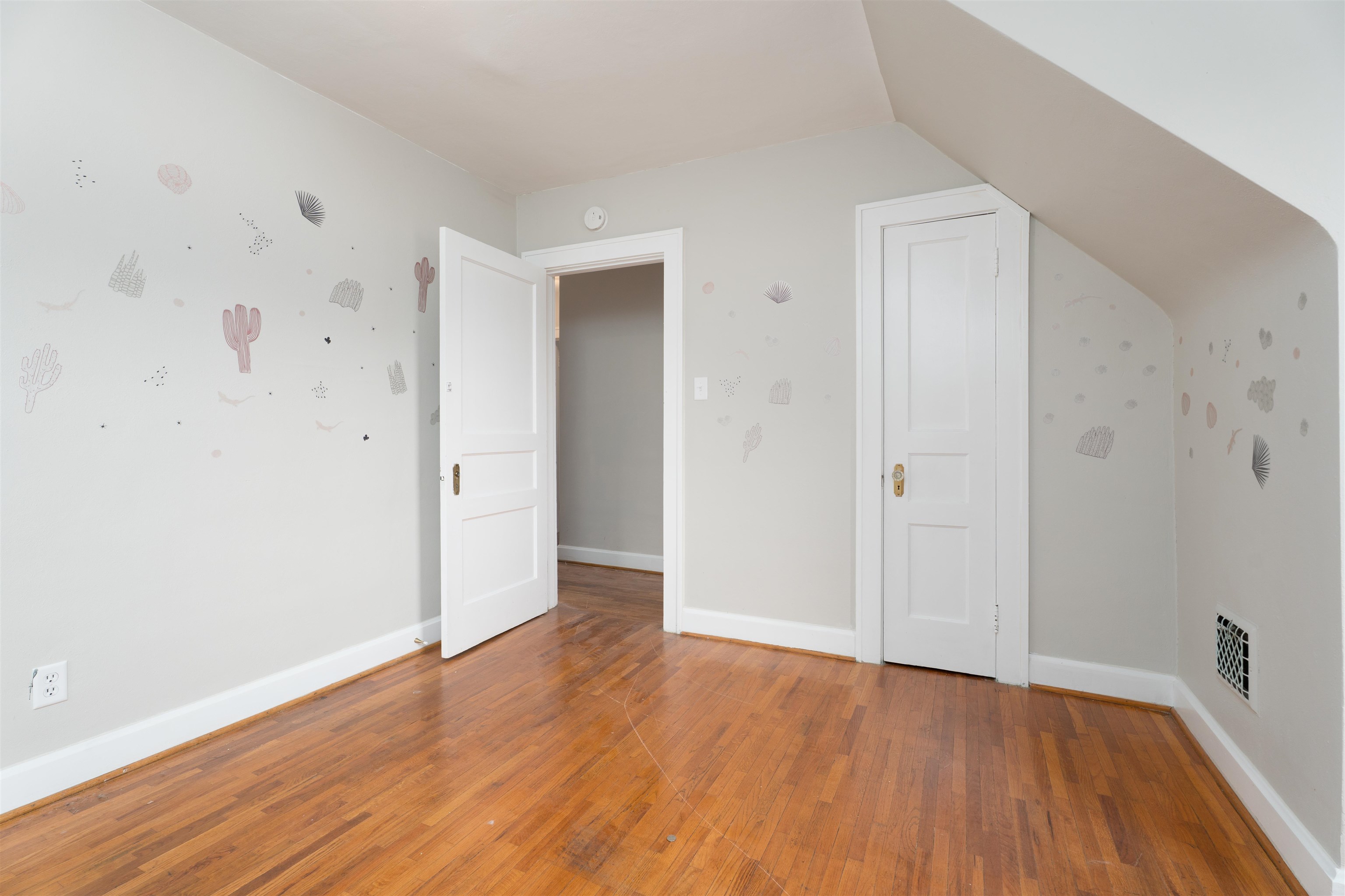 2232 McConnell Avenue, Owensboro, Kentucky 42303, 4 Bedrooms Bedrooms, ,1 BathroomBathrooms,Single Family Residence,For Sale,McConnell Avenue,94376