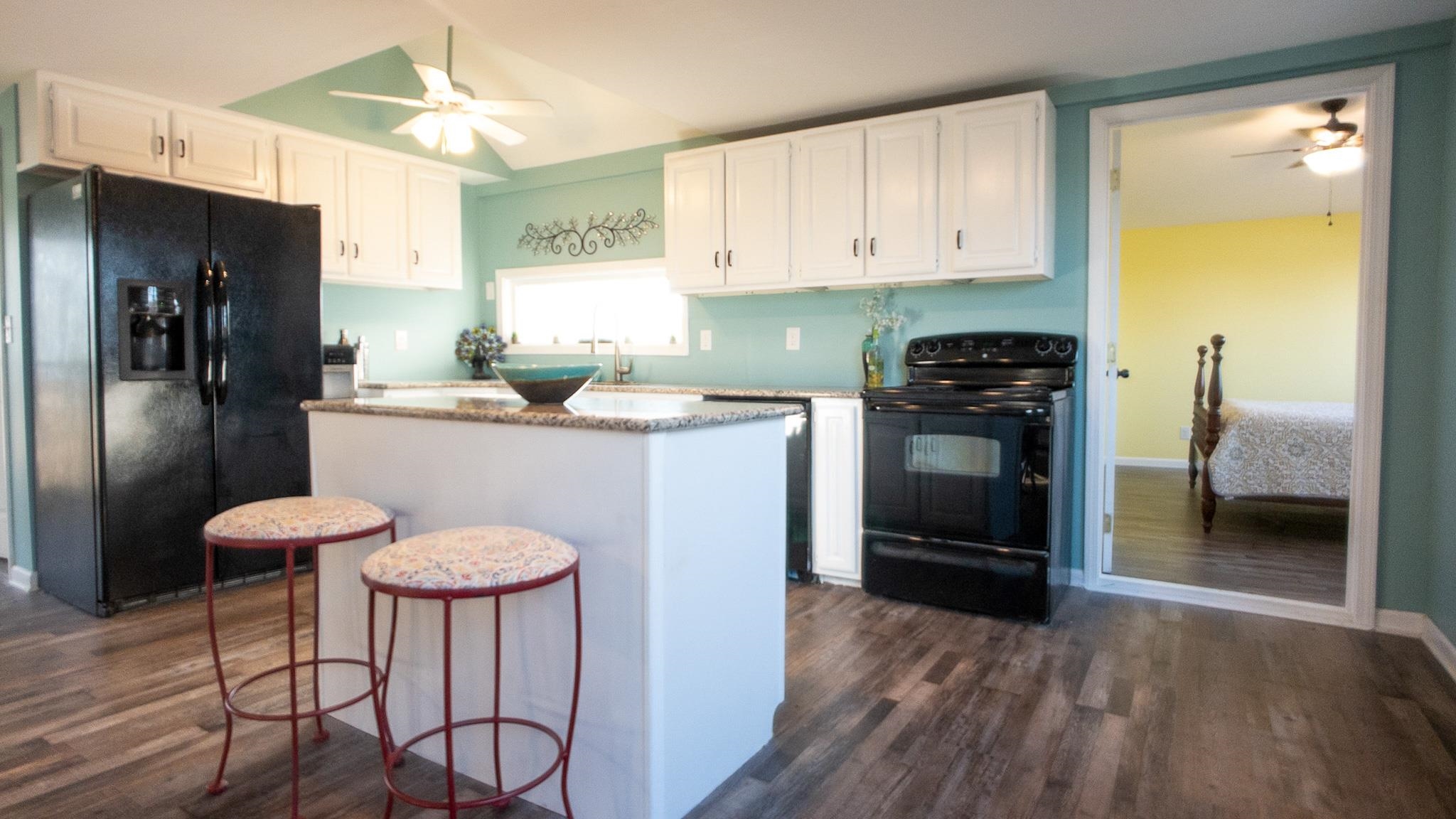 247 Shawnee Circle, Falls of Rough, Kentucky 40119, 3 Bedrooms Bedrooms, ,2 BathroomsBathrooms,Single Family Residence,For Sale,Shawnee Circle,94377