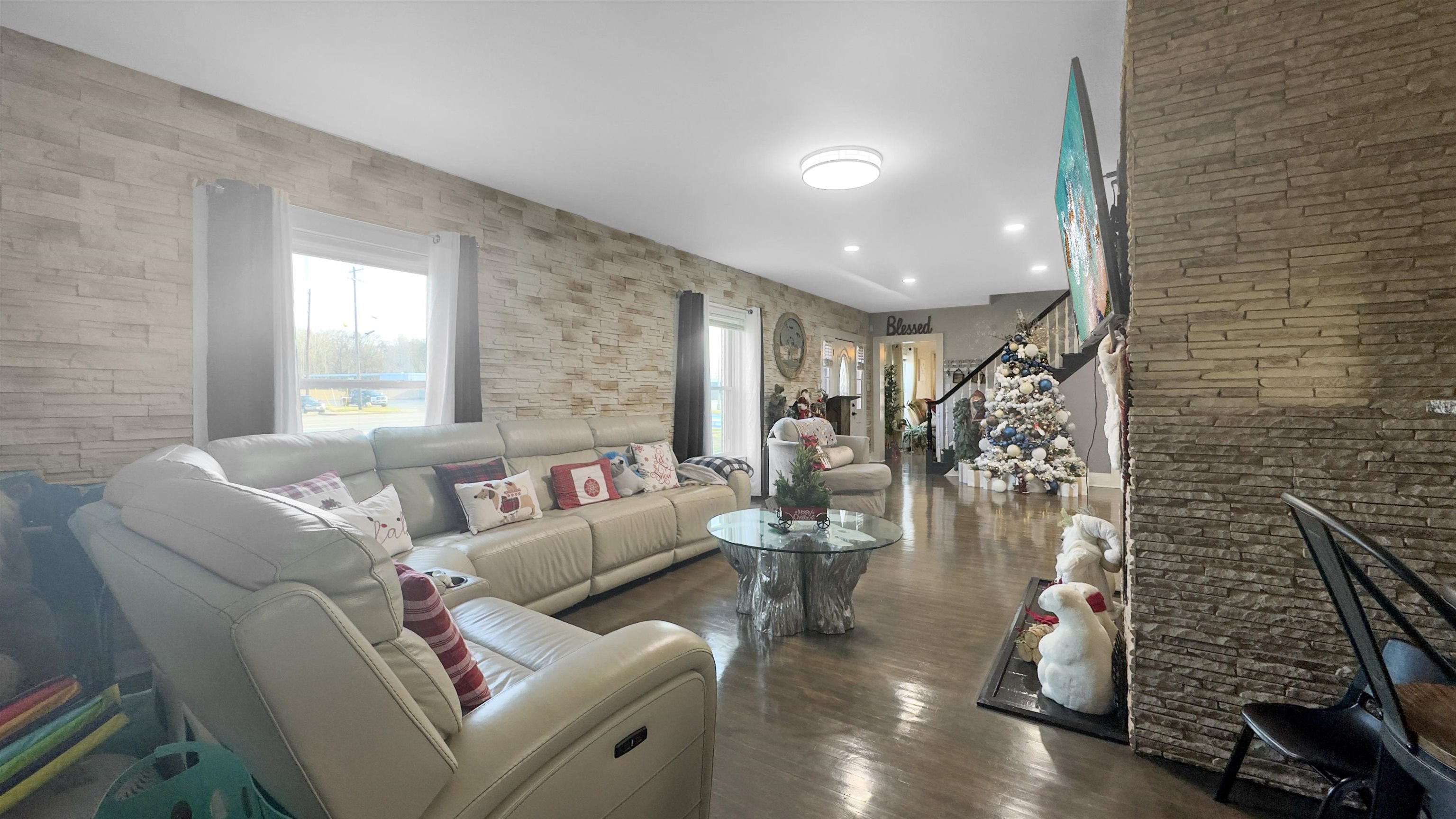 320 Harmony Ln, Henderson, Kentucky 42420, 6 Bedrooms Bedrooms, ,2 BathroomsBathrooms,Single Family Residence,For Sale,Harmony Ln,94379