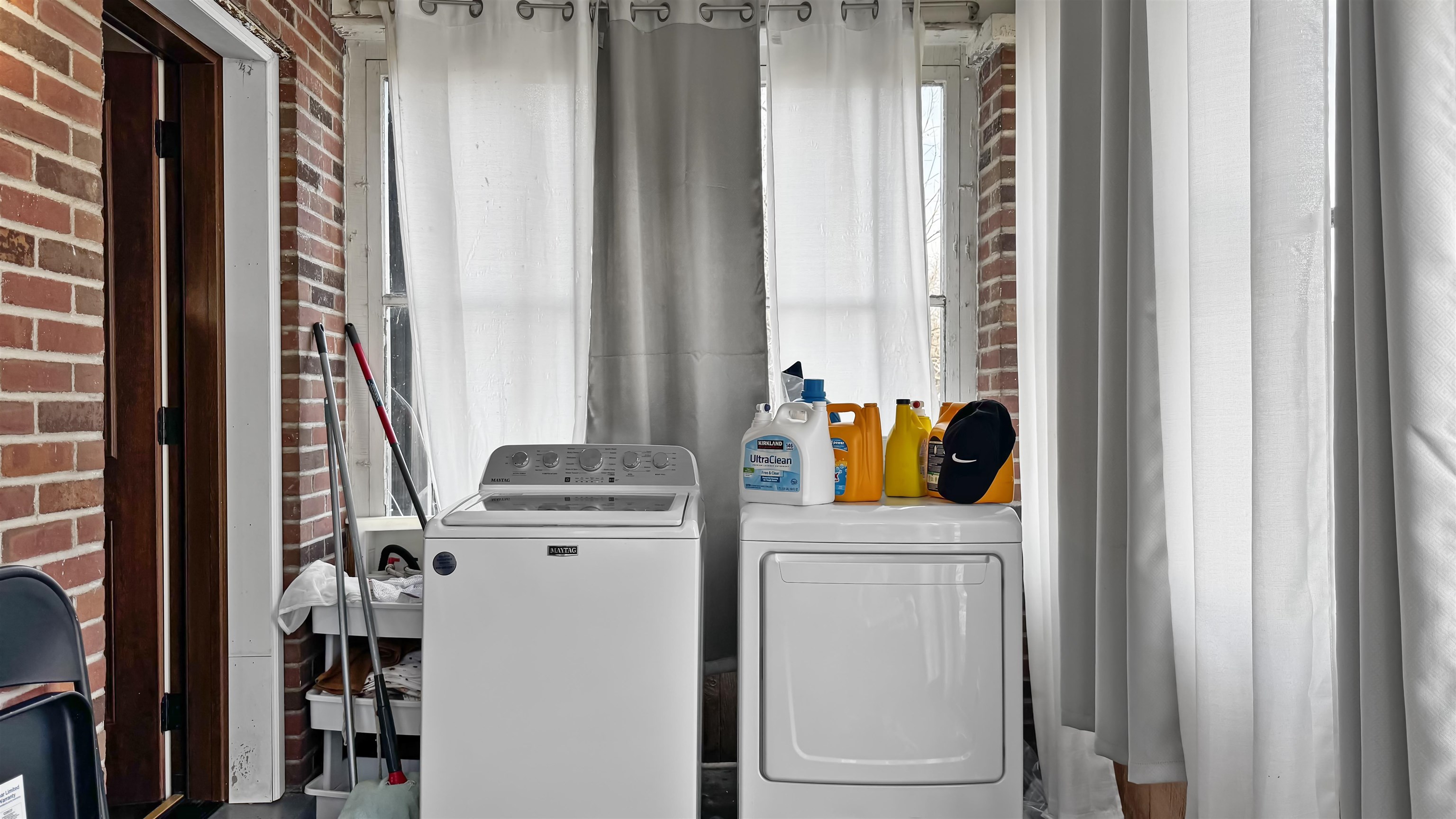 320 Harmony Ln, Henderson, Kentucky 42420, 6 Bedrooms Bedrooms, ,2 BathroomsBathrooms,Single Family Residence,For Sale,Harmony Ln,94379