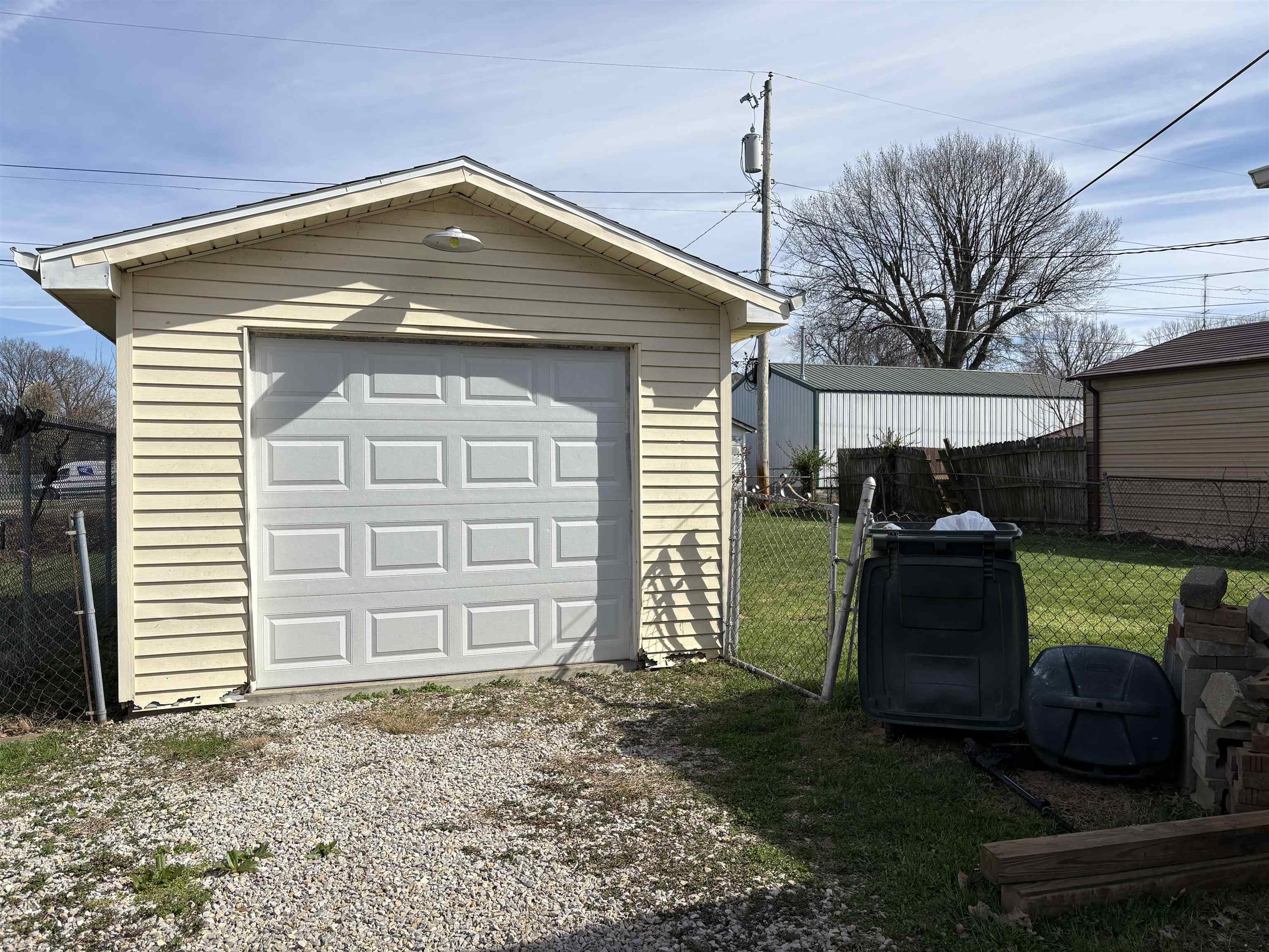 3403 St Ann St, Owensboro, Kentucky 42303, 2 Bedrooms Bedrooms, ,1 BathroomBathrooms,Single Family Residence,For Sale,St Ann St,94380