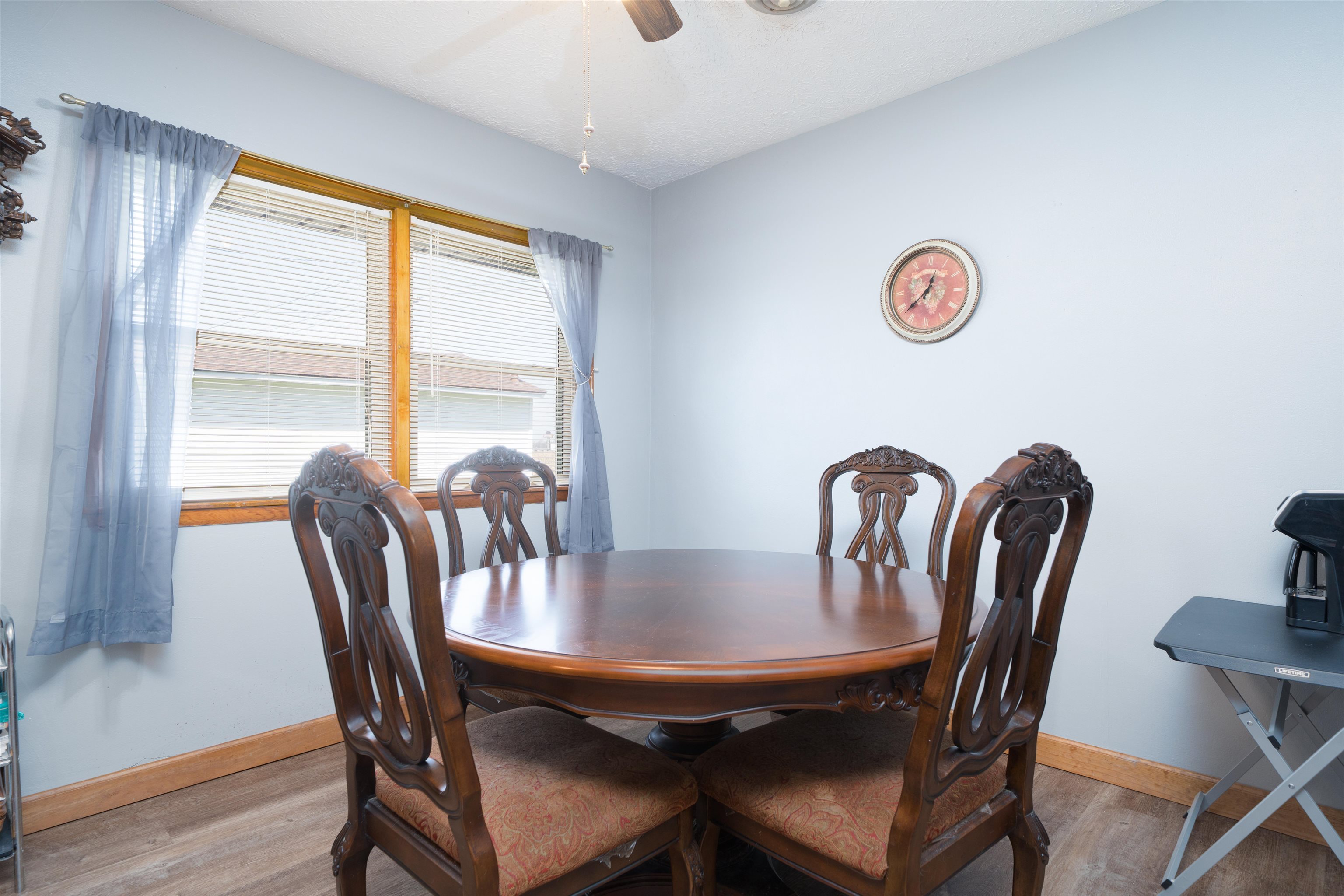 261 Abbie Avenue, Owensboro, Kentucky 42303, 3 Bedrooms Bedrooms, ,1 BathroomBathrooms,Single Family Residence,For Sale,Abbie Avenue,94383