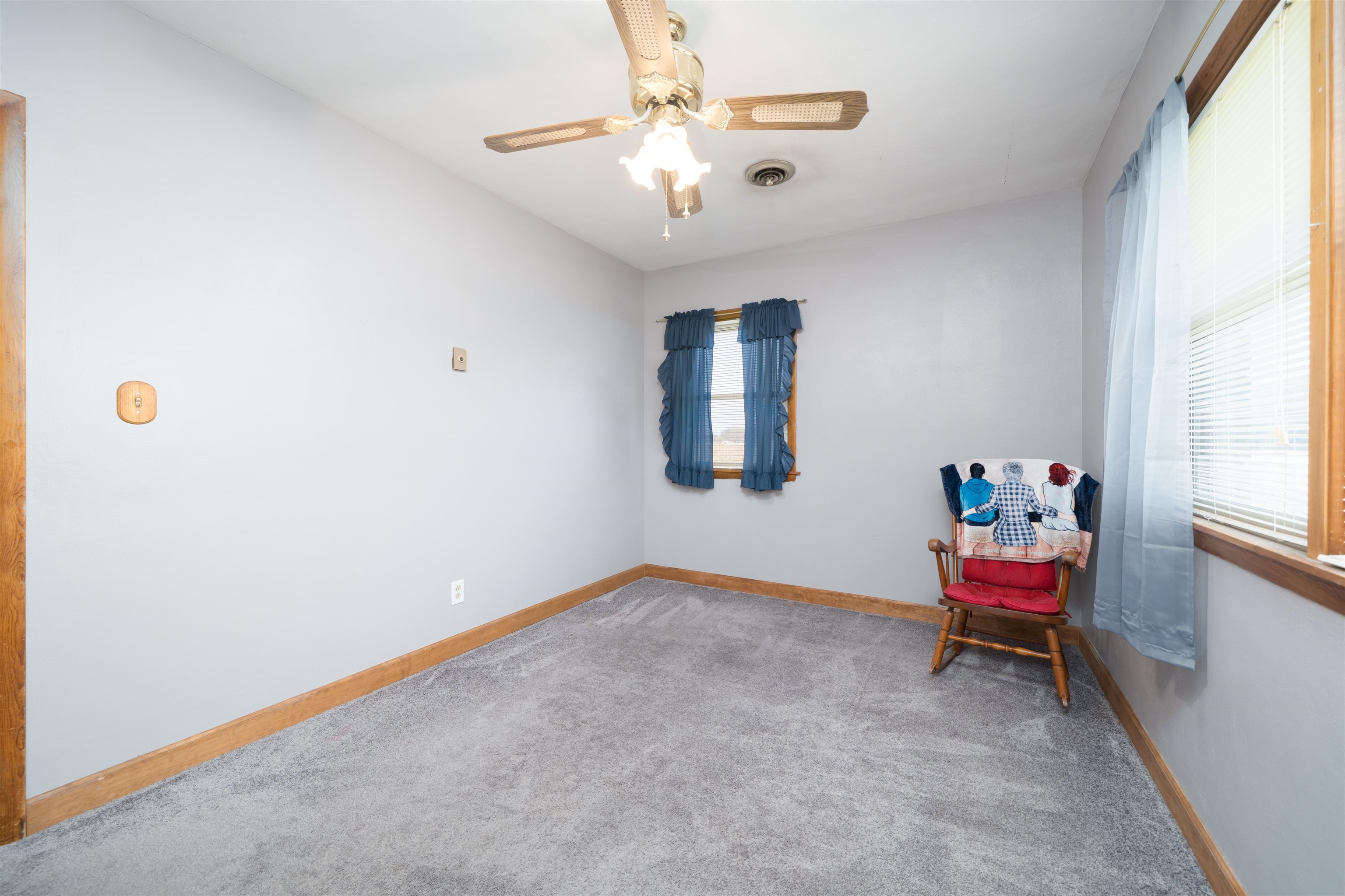 261 Abbie Avenue, Owensboro, Kentucky 42303, 3 Bedrooms Bedrooms, ,1 BathroomBathrooms,Single Family Residence,For Sale,Abbie Avenue,94383