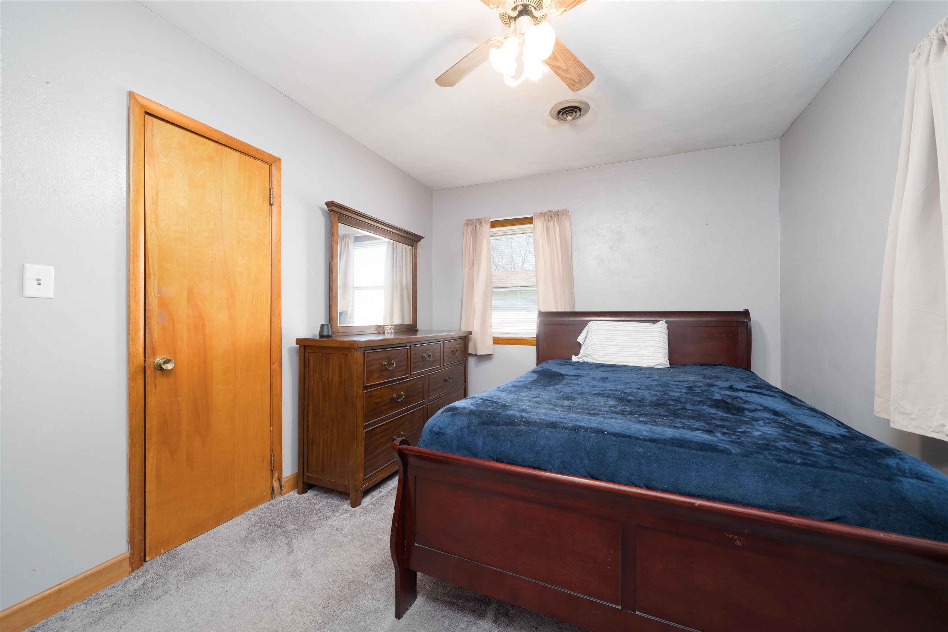 261 Abbie Avenue, Owensboro, Kentucky 42303, 3 Bedrooms Bedrooms, ,1 BathroomBathrooms,Single Family Residence,For Sale,Abbie Avenue,94383