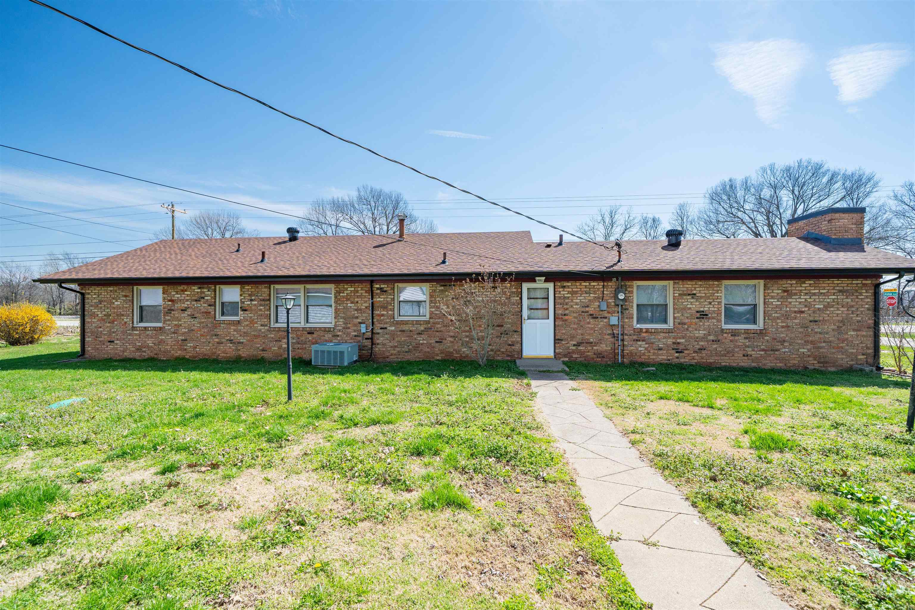 261 Abbie Avenue, Owensboro, Kentucky 42303, 3 Bedrooms Bedrooms, ,1 BathroomBathrooms,Single Family Residence,For Sale,Abbie Avenue,94383