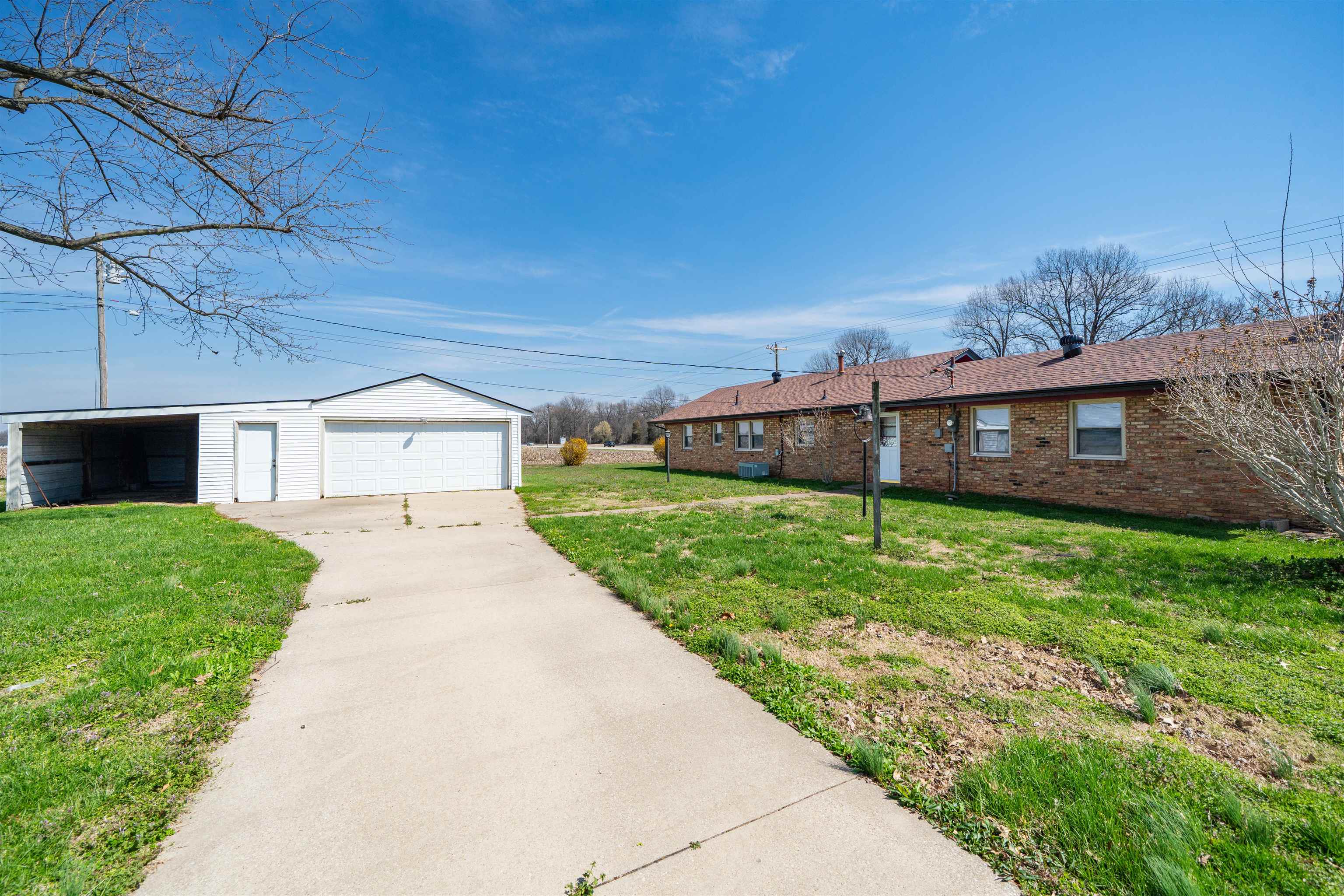 261 Abbie Avenue, Owensboro, Kentucky 42303, 3 Bedrooms Bedrooms, ,1 BathroomBathrooms,Single Family Residence,For Sale,Abbie Avenue,94383