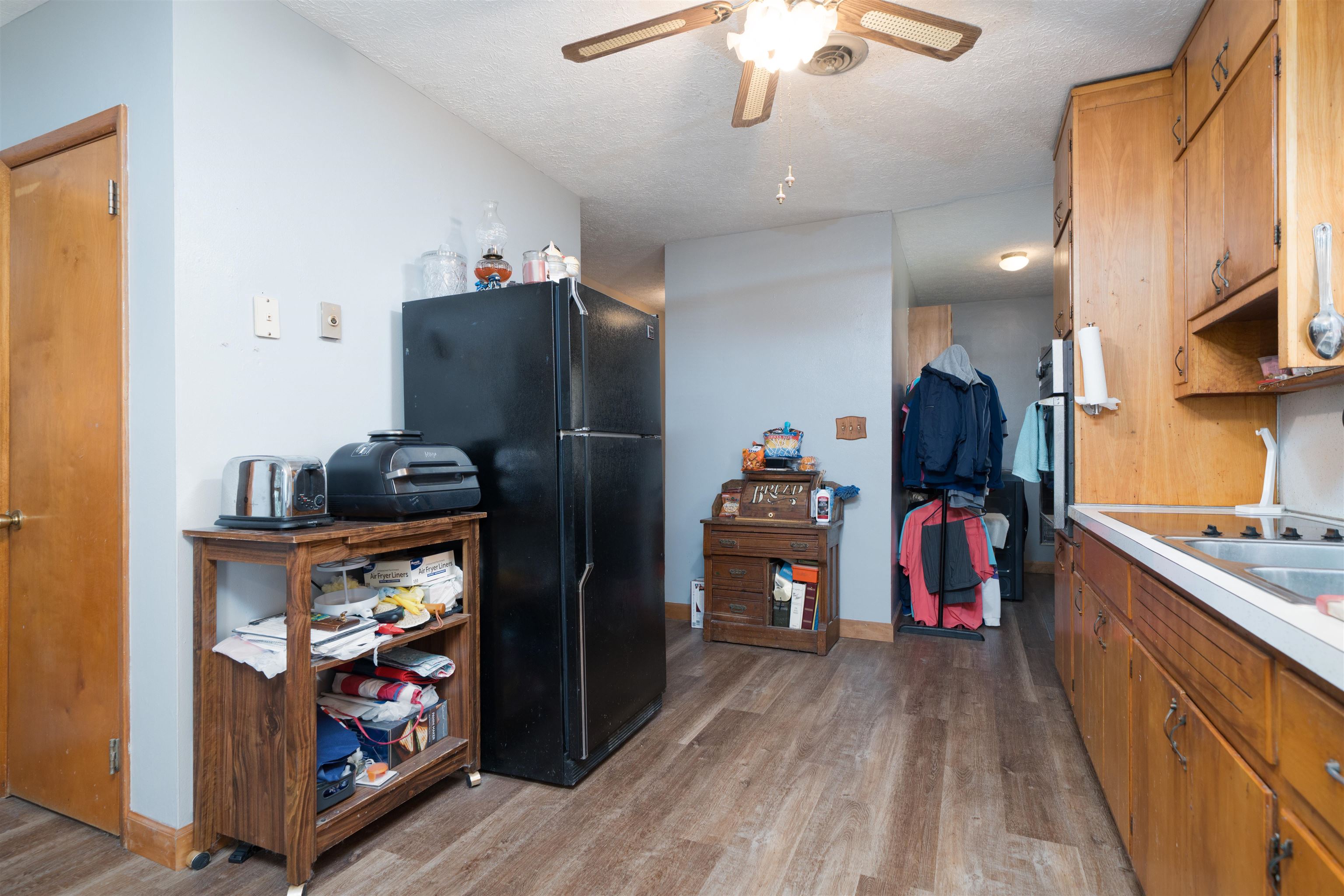 261 Abbie Avenue, Owensboro, Kentucky 42303, 3 Bedrooms Bedrooms, ,1 BathroomBathrooms,Single Family Residence,For Sale,Abbie Avenue,94383