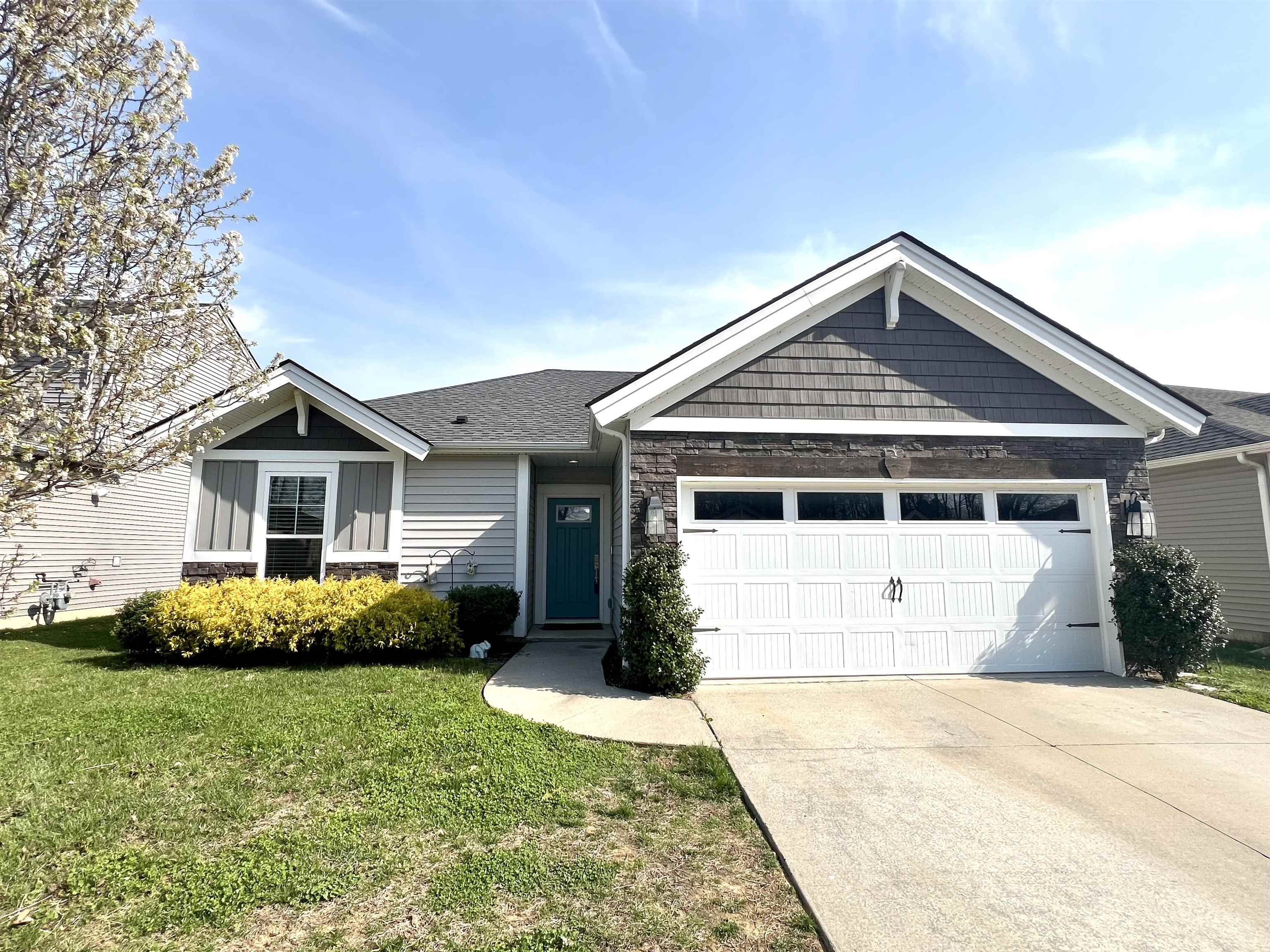 6468 Valley Brook Trace, Utica, Kentucky 42376, 3 Bedrooms Bedrooms, ,2 BathroomsBathrooms,Single Family Residence,For Sale,Valley Brook Trace,94384