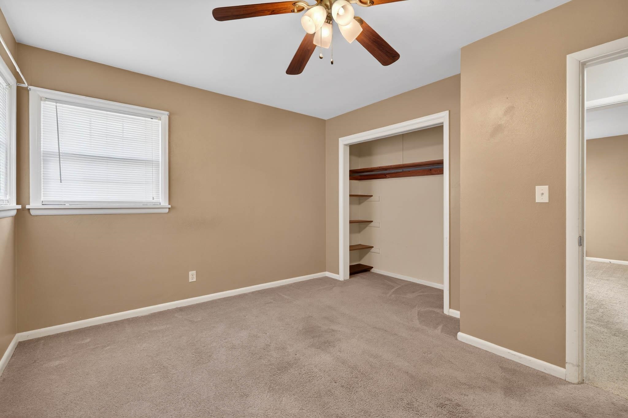 310 Riverside Drive, Owensboro, Kentucky 42303, 3 Bedrooms Bedrooms, ,1 BathroomBathrooms,Single Family Residence,For Sale,Riverside Drive,94385