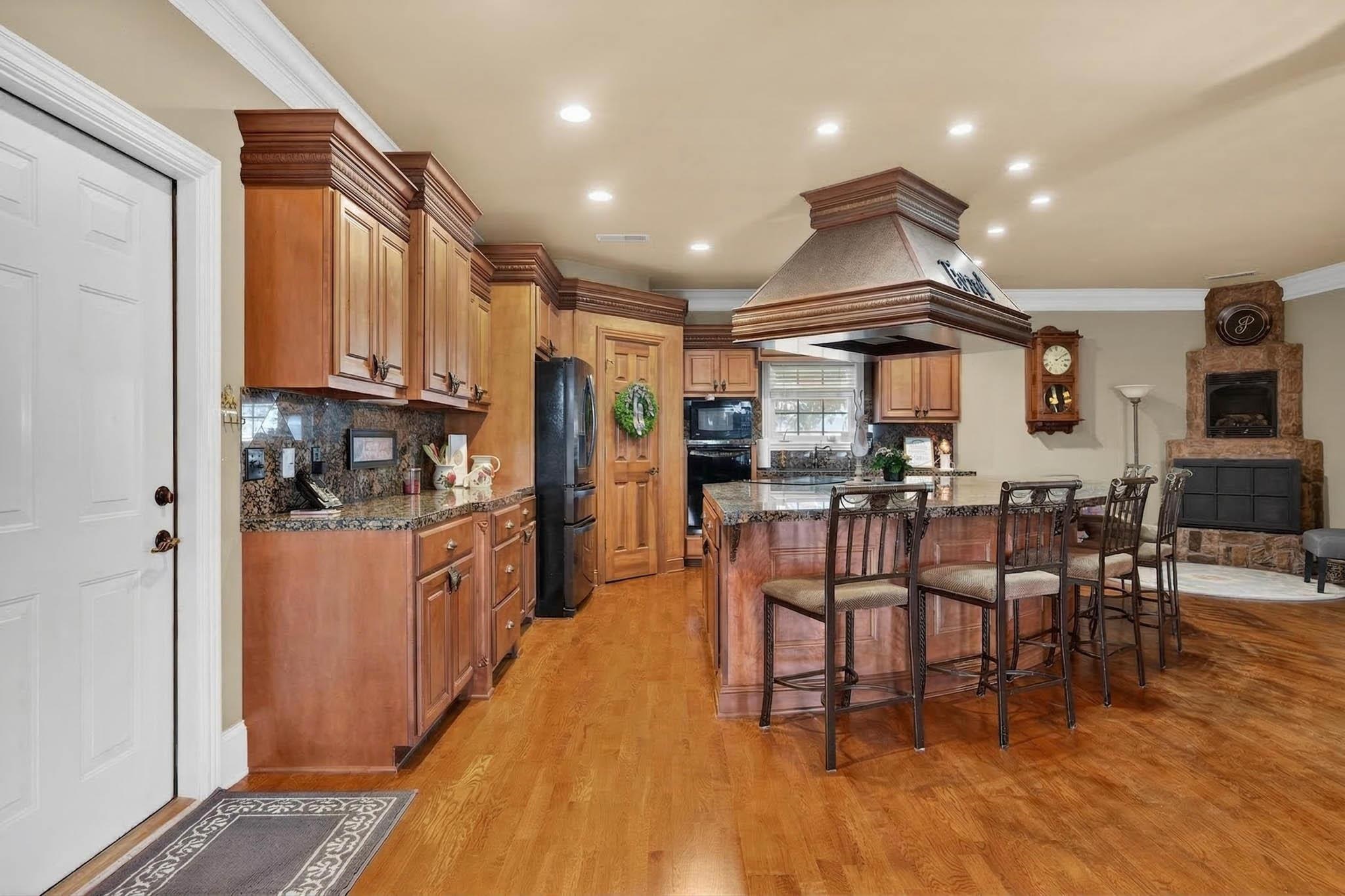 4701 Water Wheel Way, Owensboro, Kentucky 42303-2394, 4 Bedrooms Bedrooms, ,3 BathroomsBathrooms,Single Family Residence,For Sale,Water Wheel Way,94387