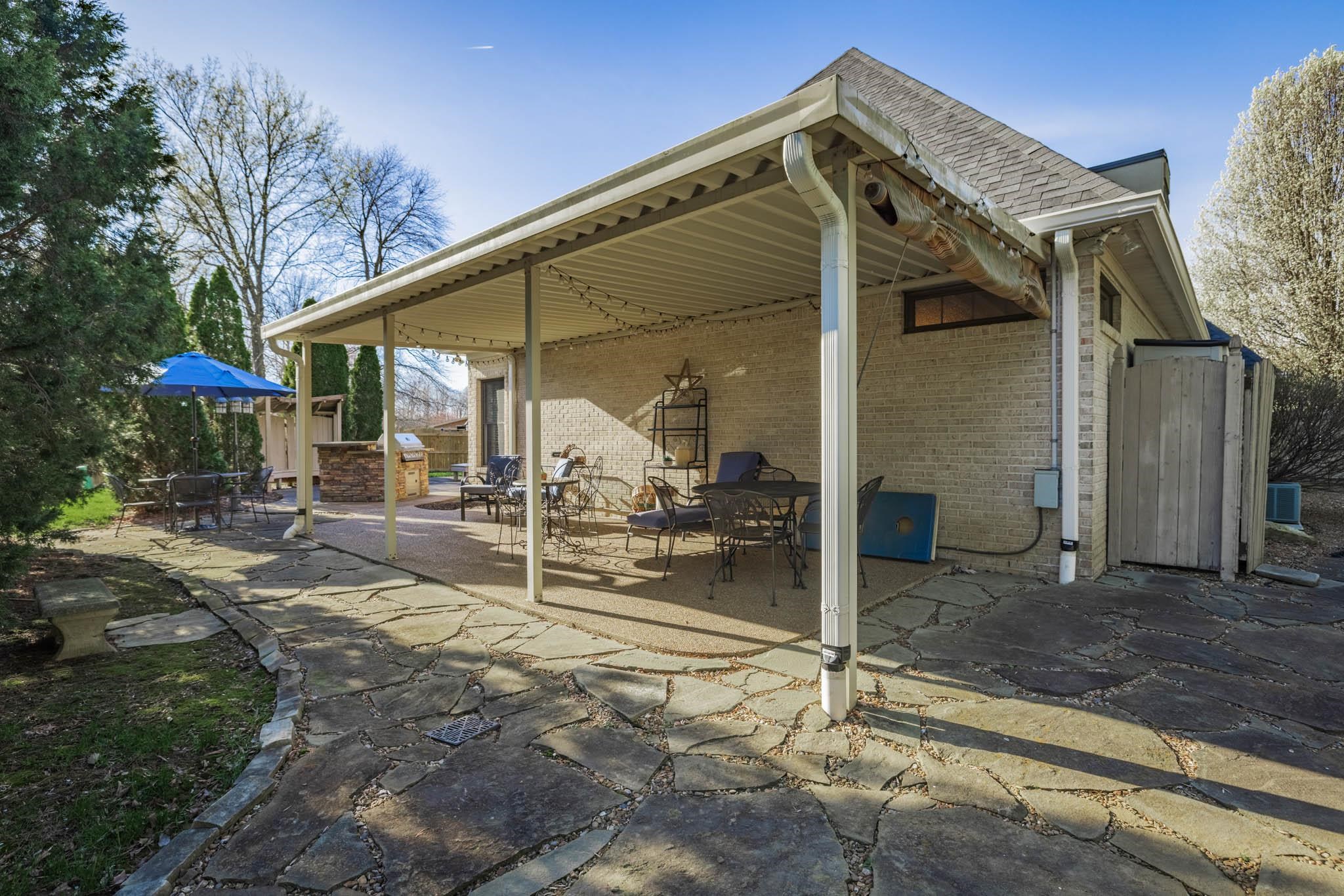 4701 Water Wheel Way, Owensboro, Kentucky 42303-2394, 4 Bedrooms Bedrooms, ,3 BathroomsBathrooms,Single Family Residence,For Sale,Water Wheel Way,94387