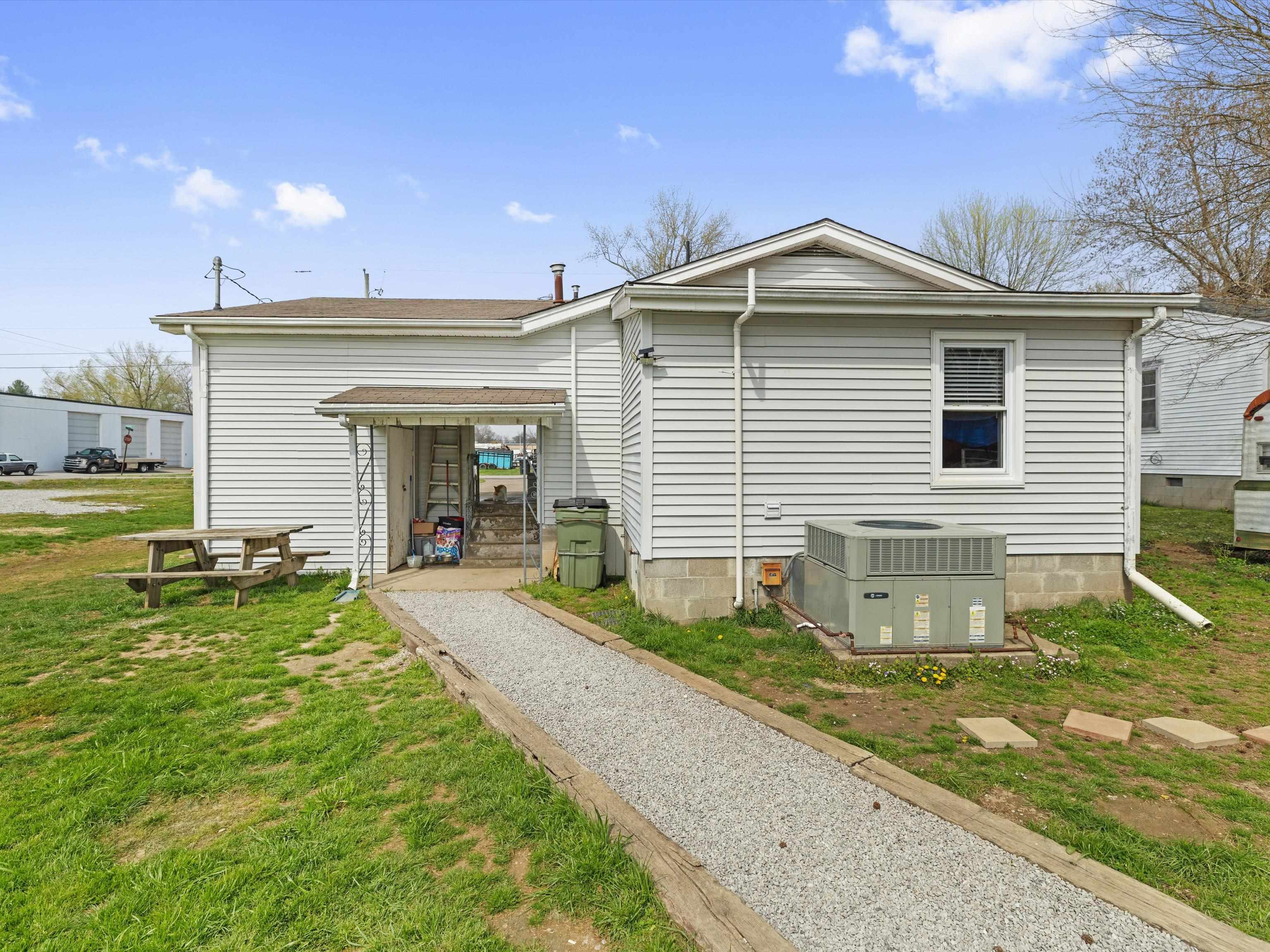 710 Madison St, Hartford, Kentucky 42347, 3 Bedrooms Bedrooms, ,2 BathroomsBathrooms,Single Family Residence,For Sale,Madison St,94388