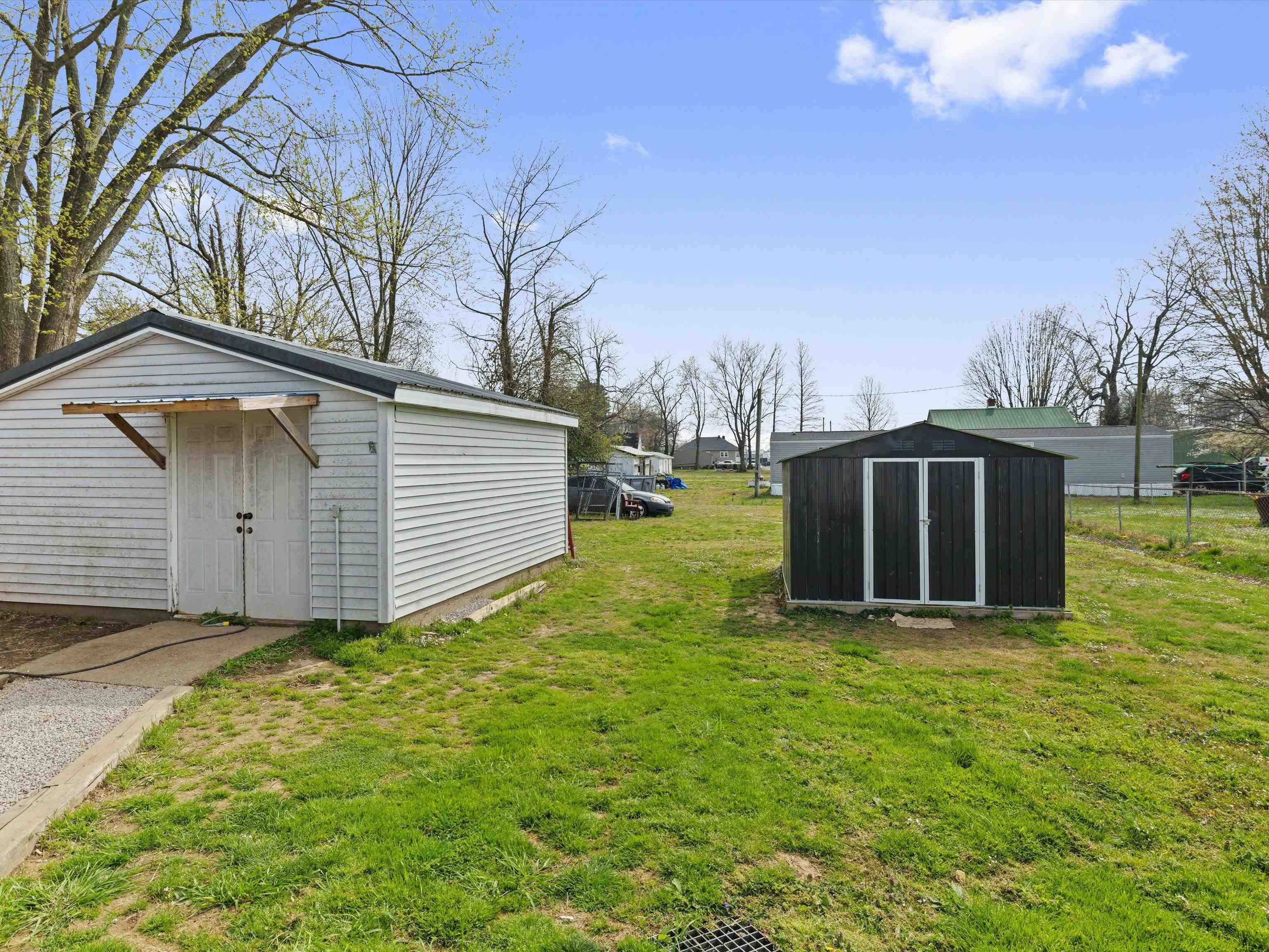 710 Madison St, Hartford, Kentucky 42347, 3 Bedrooms Bedrooms, ,2 BathroomsBathrooms,Single Family Residence,For Sale,Madison St,94388