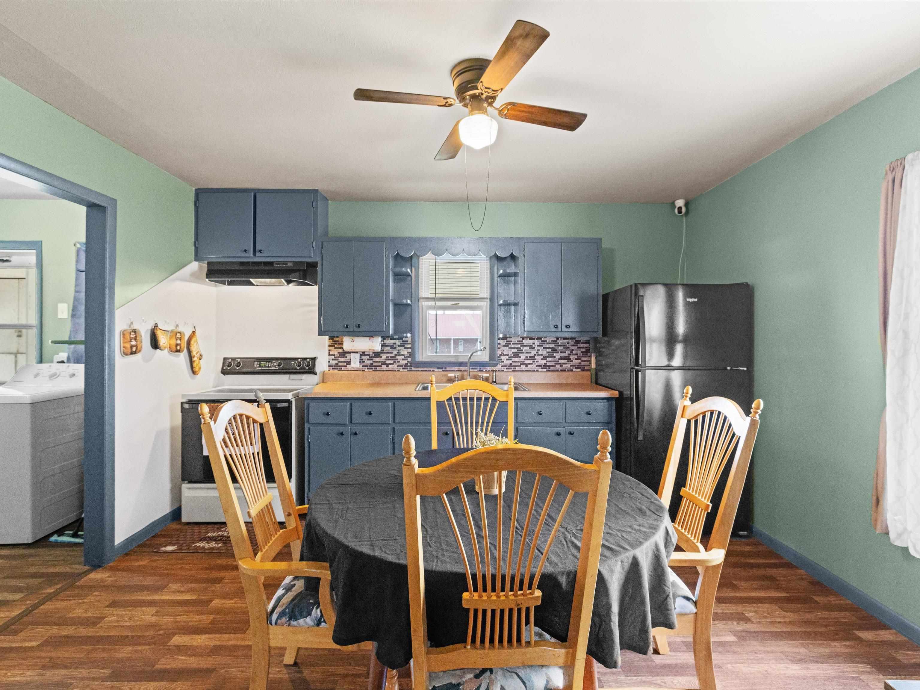 710 Madison St, Hartford, Kentucky 42347, 3 Bedrooms Bedrooms, ,2 BathroomsBathrooms,Single Family Residence,For Sale,Madison St,94388