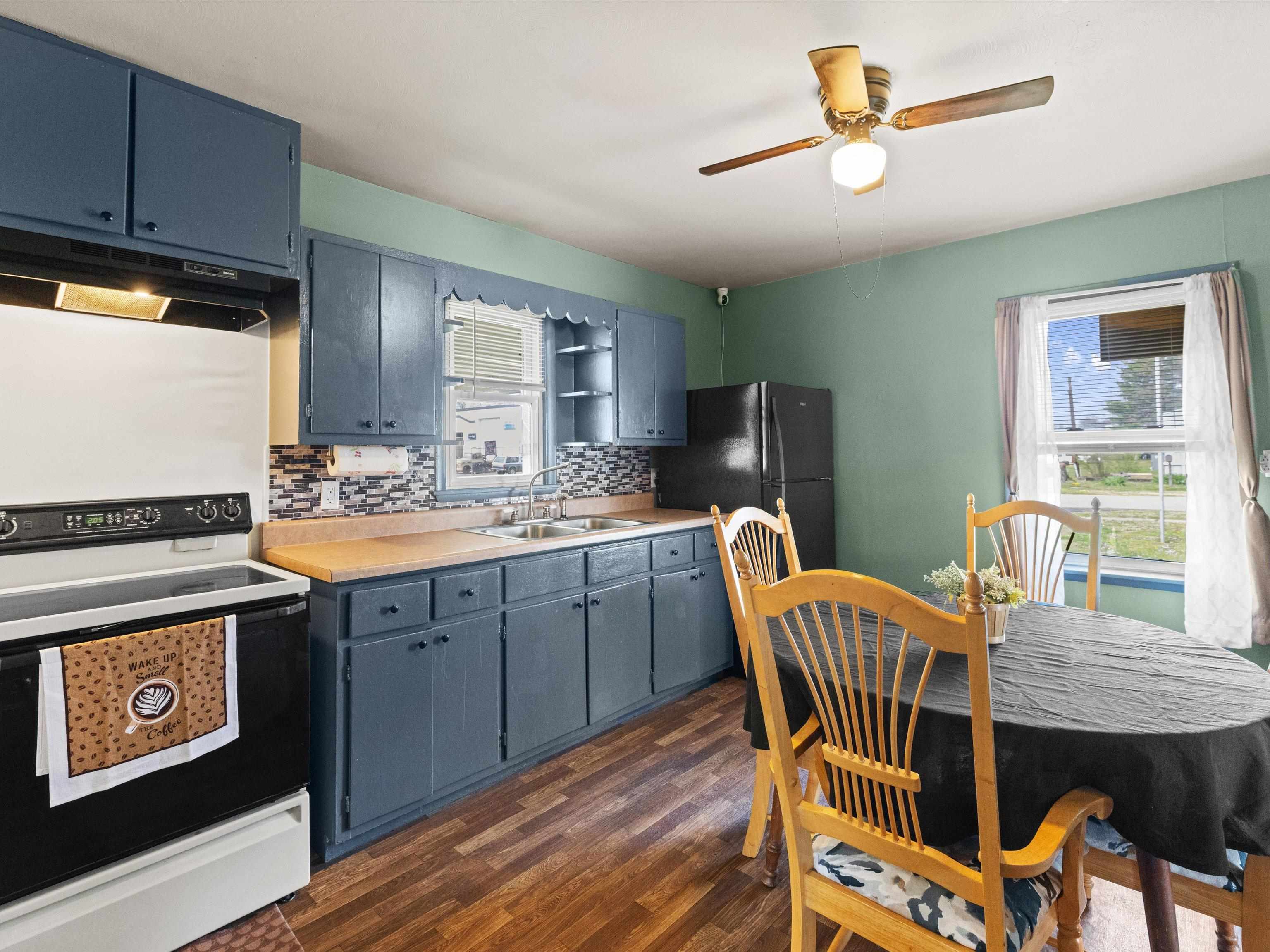 710 Madison St, Hartford, Kentucky 42347, 3 Bedrooms Bedrooms, ,2 BathroomsBathrooms,Single Family Residence,For Sale,Madison St,94388