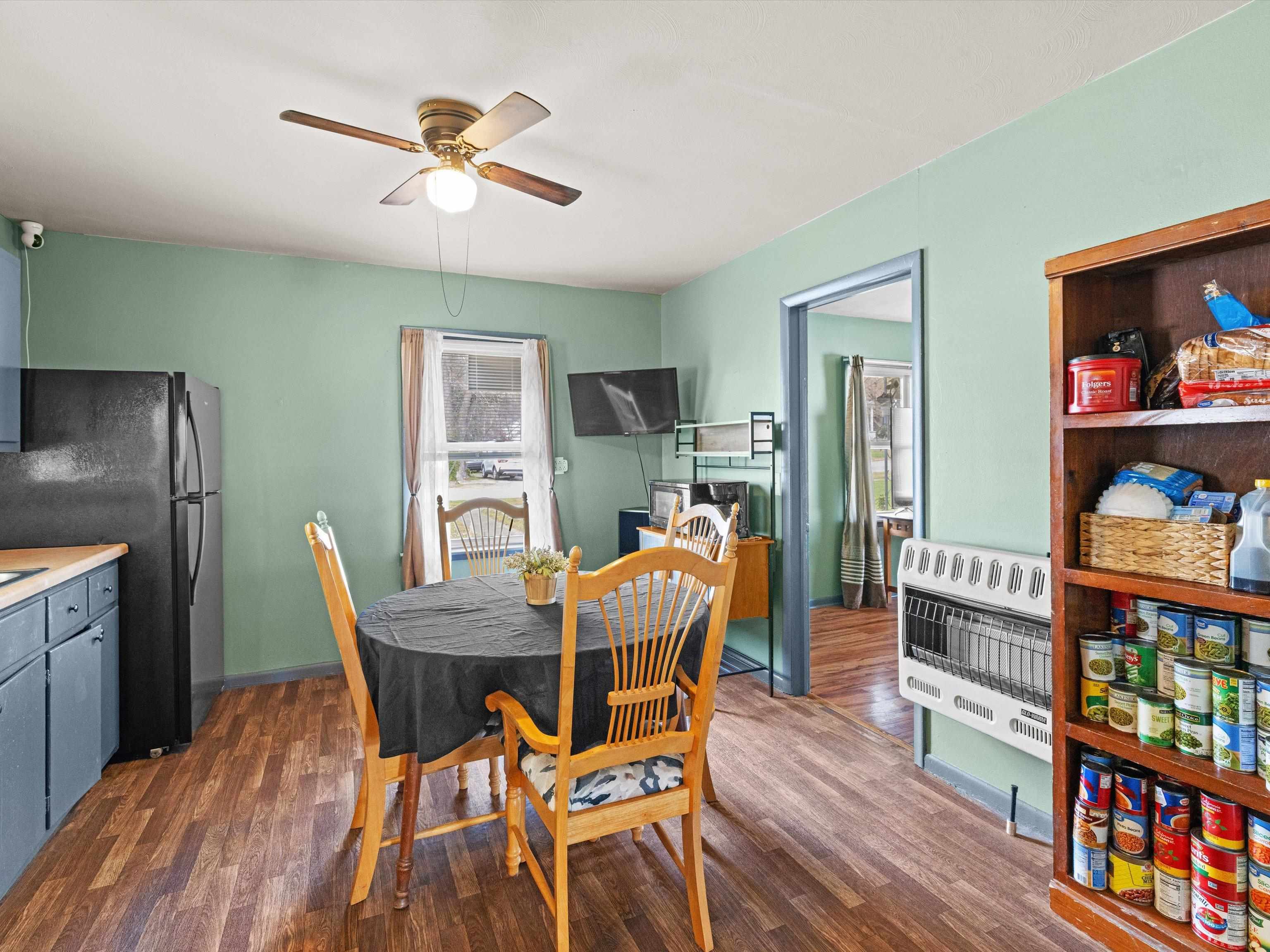 710 Madison St, Hartford, Kentucky 42347, 3 Bedrooms Bedrooms, ,2 BathroomsBathrooms,Single Family Residence,For Sale,Madison St,94388