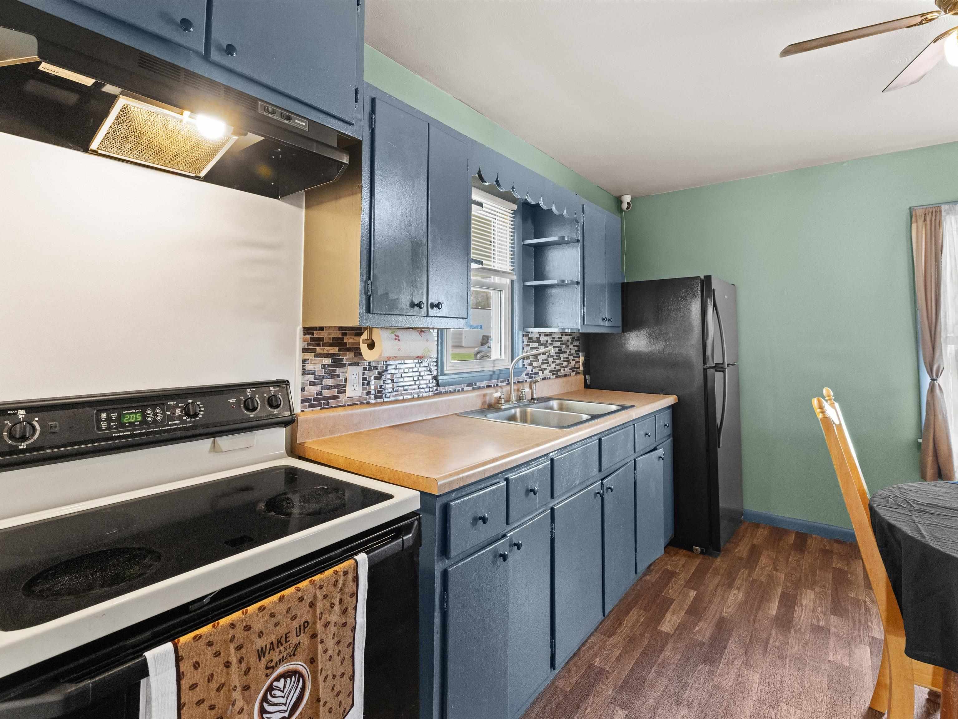 710 Madison St, Hartford, Kentucky 42347, 3 Bedrooms Bedrooms, ,2 BathroomsBathrooms,Single Family Residence,For Sale,Madison St,94388