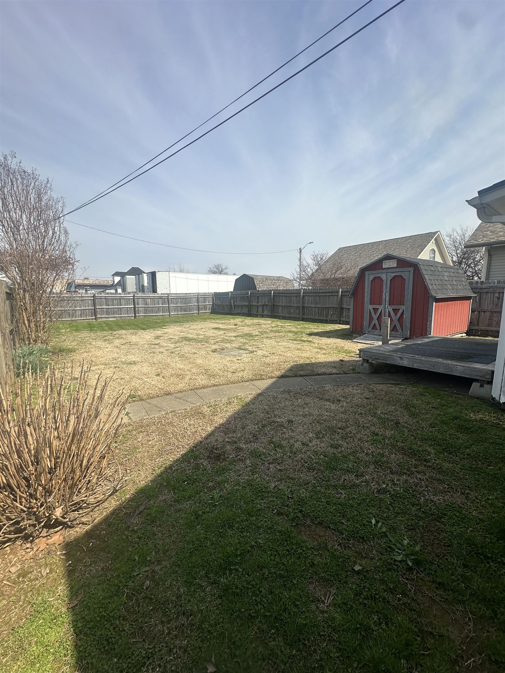 1125 11th Street, Owensboro, Kentucky 42301, 2 Bedrooms Bedrooms, ,1 BathroomBathrooms,Single Family Residence,For Sale,11th Street,94389