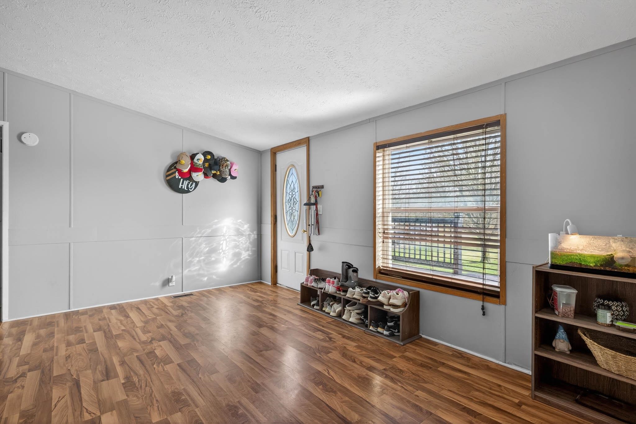 9783 Mccamish Rd, Whitesville, Kentucky 42378, 3 Bedrooms Bedrooms, ,2 BathroomsBathrooms,Manufactured Home,For Sale,Mccamish Rd,94392