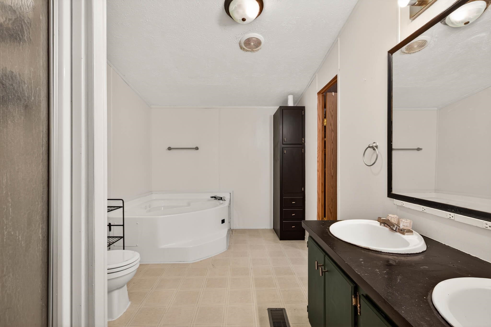 9783 Mccamish Rd, Whitesville, Kentucky 42378, 3 Bedrooms Bedrooms, ,2 BathroomsBathrooms,Manufactured Home,For Sale,Mccamish Rd,94392