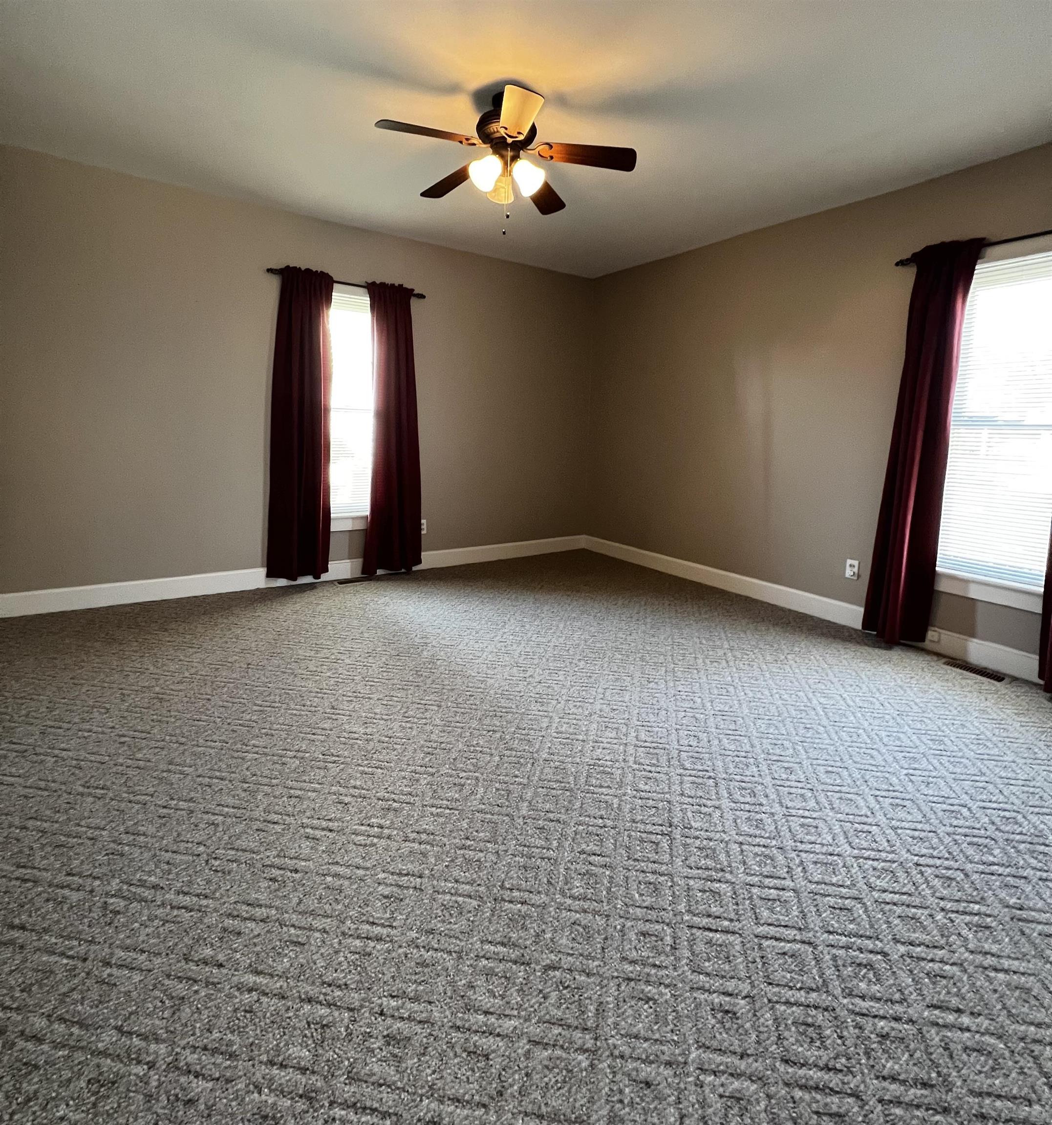 413 Booth Ave, Owensboro, Kentucky 42301, 2 Bedrooms Bedrooms, ,1 BathroomBathrooms,Single Family Residence,For Sale,Booth Ave,94393