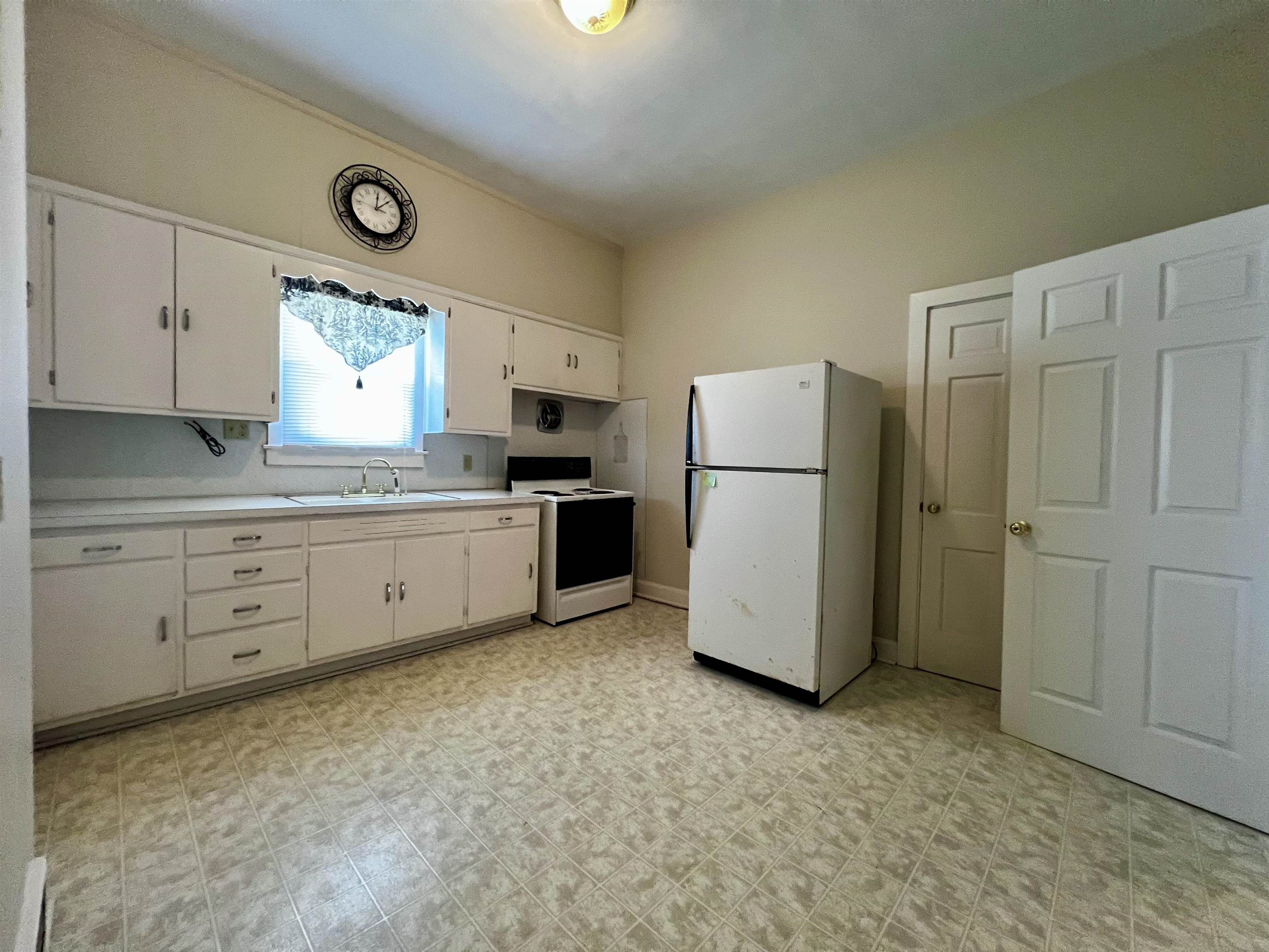 413 Booth Ave, Owensboro, Kentucky 42301, 2 Bedrooms Bedrooms, ,1 BathroomBathrooms,Single Family Residence,For Sale,Booth Ave,94393