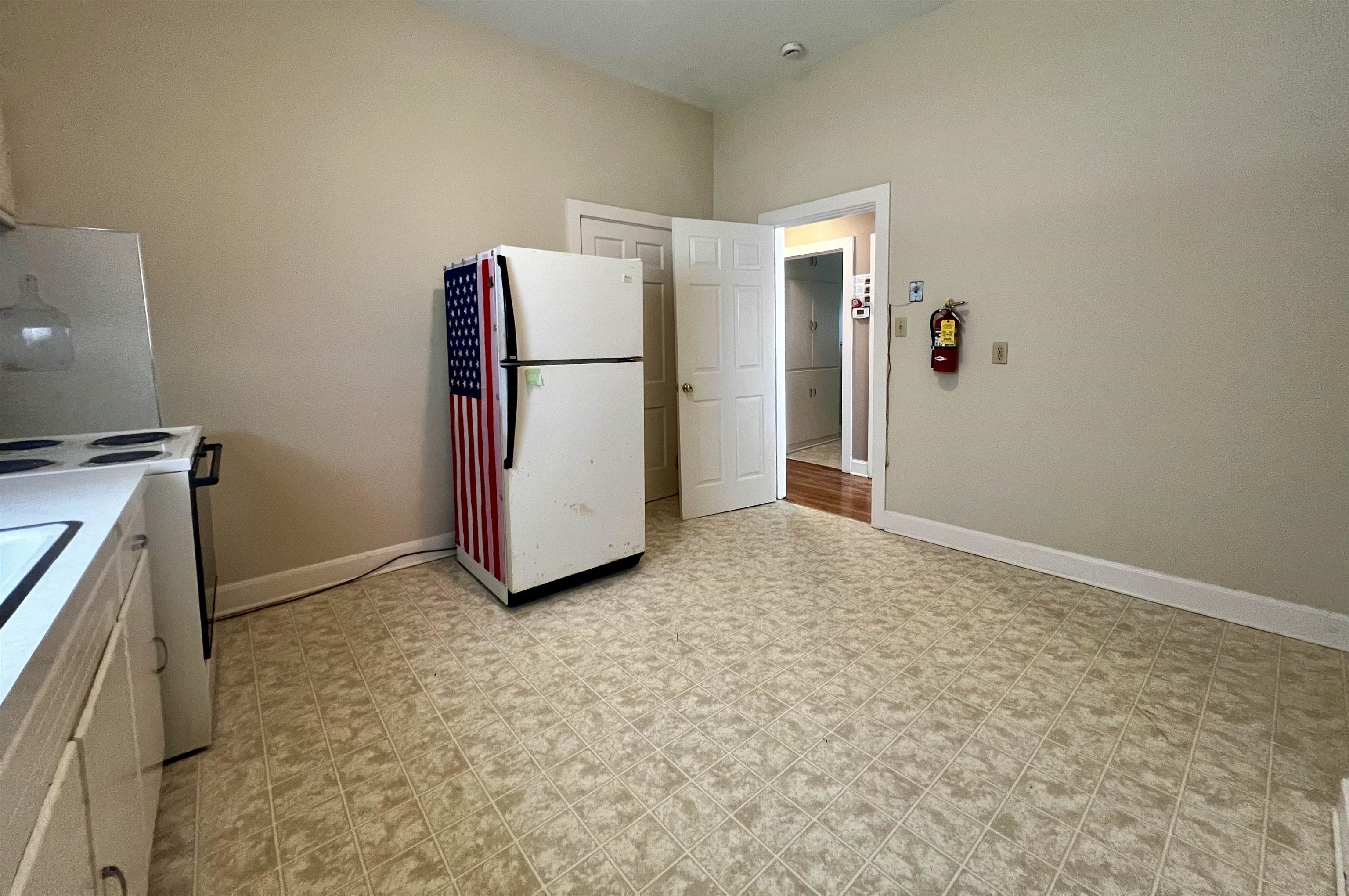 413 Booth Ave, Owensboro, Kentucky 42301, 2 Bedrooms Bedrooms, ,1 BathroomBathrooms,Single Family Residence,For Sale,Booth Ave,94393