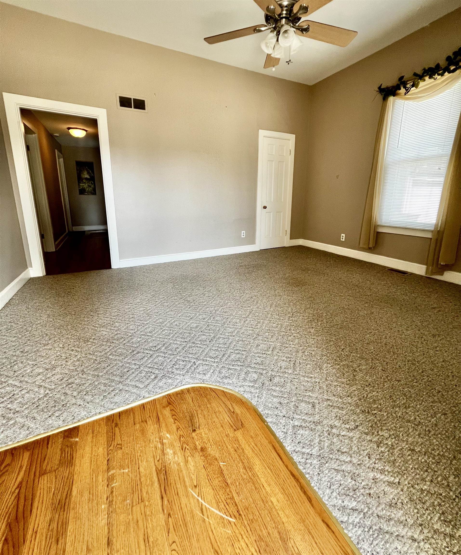 413 Booth Ave, Owensboro, Kentucky 42301, 2 Bedrooms Bedrooms, ,1 BathroomBathrooms,Single Family Residence,For Sale,Booth Ave,94393