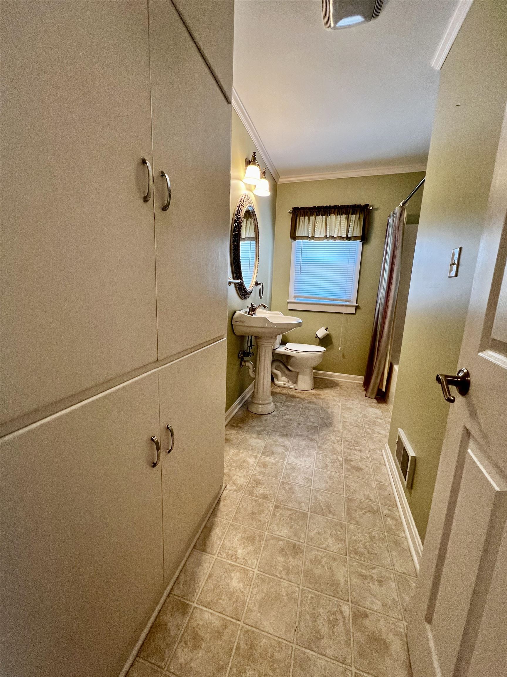 413 Booth Ave, Owensboro, Kentucky 42301, 2 Bedrooms Bedrooms, ,1 BathroomBathrooms,Single Family Residence,For Sale,Booth Ave,94393