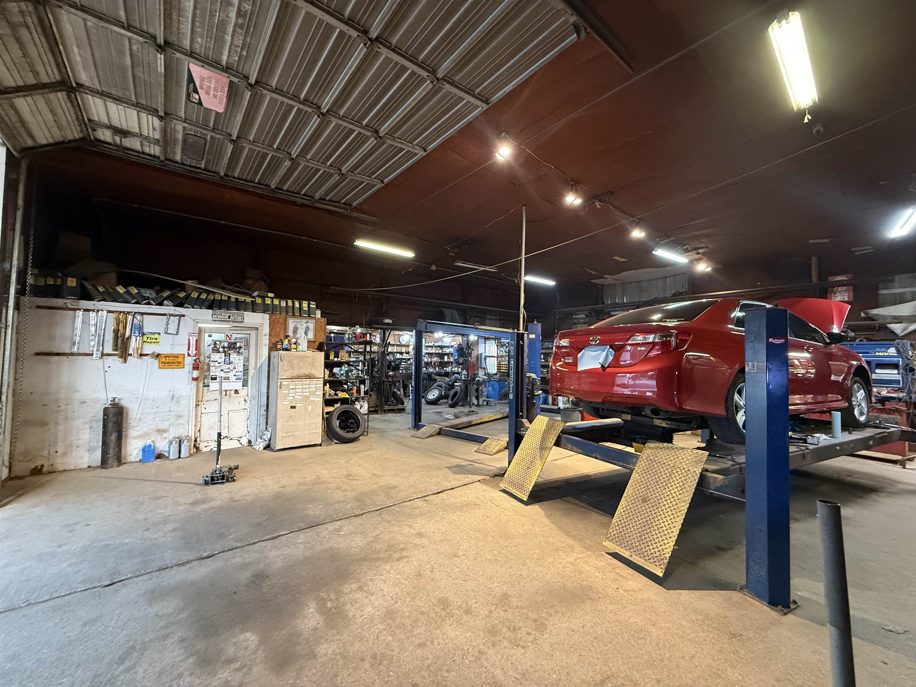 114 Old Glenville Loop, Calhoun, Kentucky 42327, ,Business,For Sale,Old Glenville Loop,94399