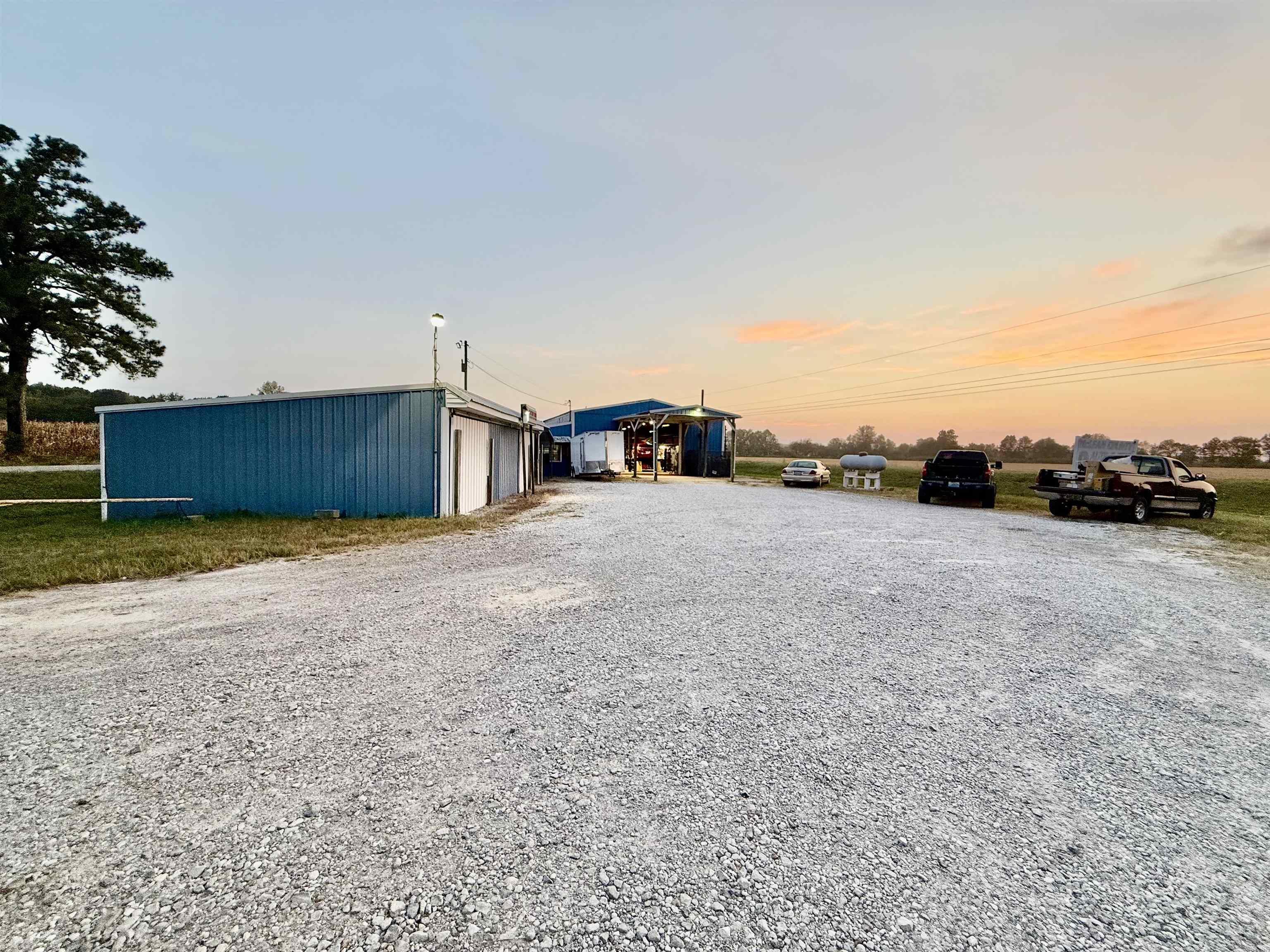 114 Old Glenville Loop, Calhoun, Kentucky 42327, ,Business,For Sale,Old Glenville Loop,94399