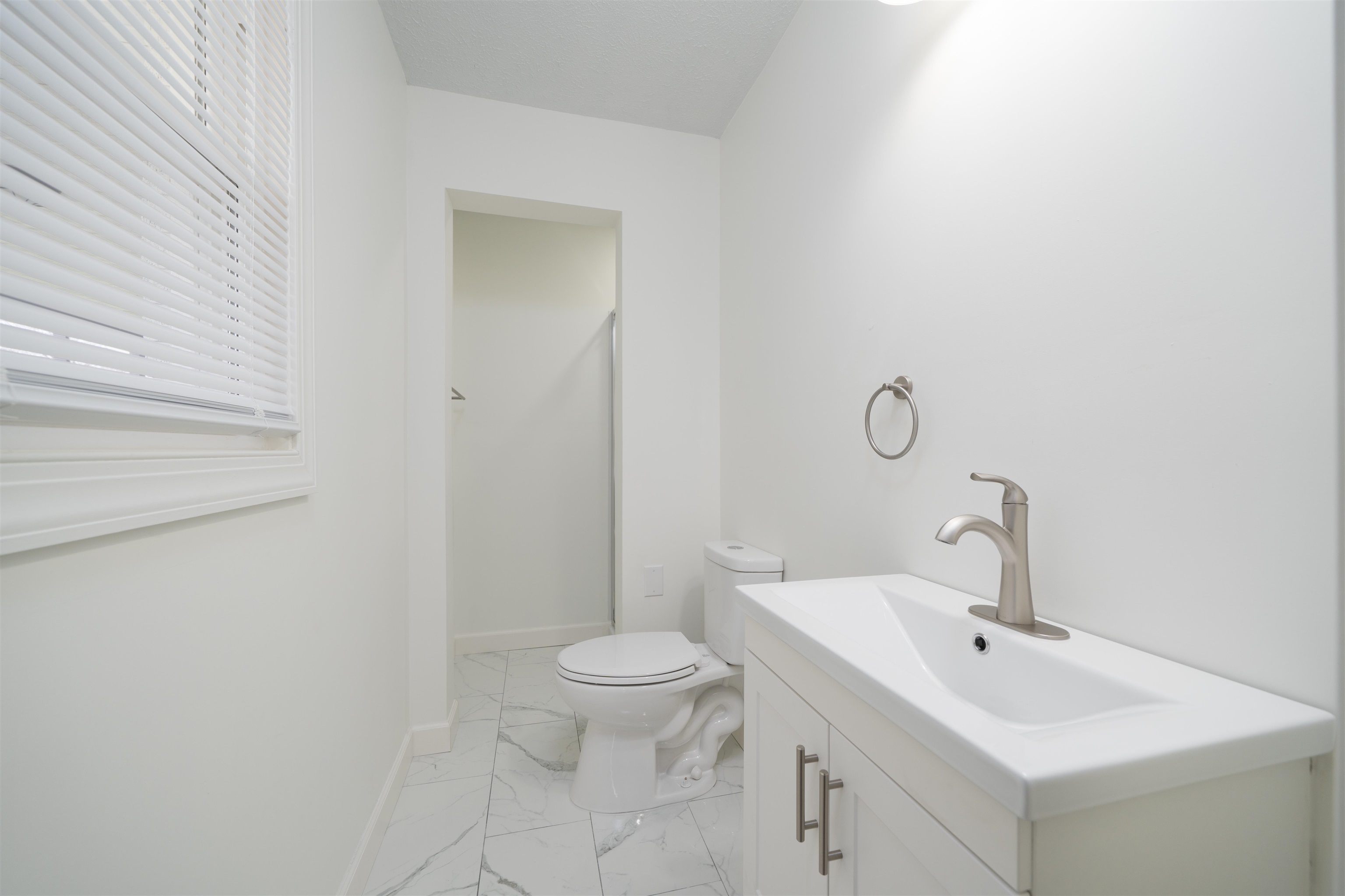 2441 Burton Rd, Utica, Kentucky 42376, 3 Bedrooms Bedrooms, ,2 BathroomsBathrooms,Single Family Residence,For Sale,Burton Rd,94400