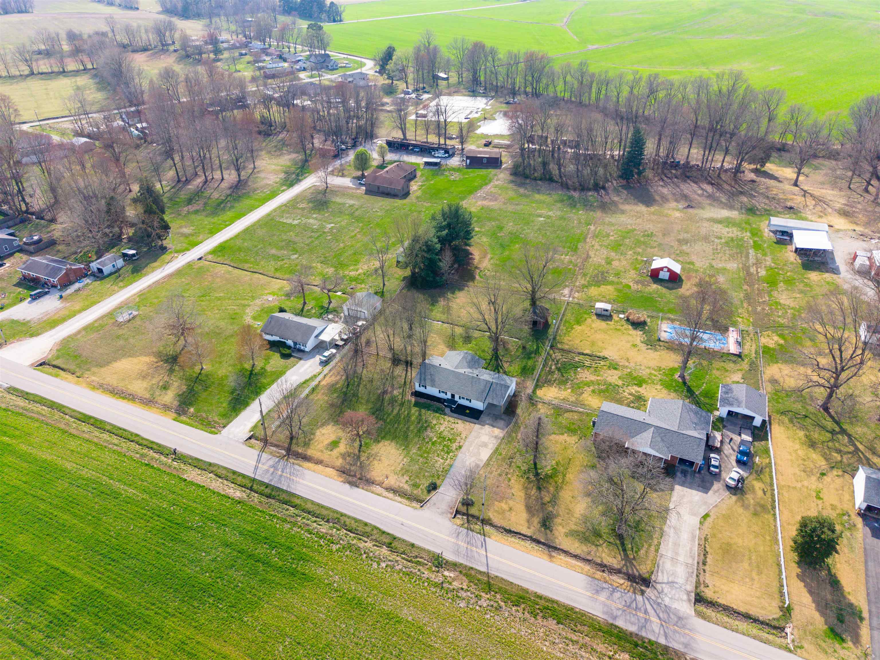 2441 Burton Rd, Utica, Kentucky 42376, 3 Bedrooms Bedrooms, ,2 BathroomsBathrooms,Single Family Residence,For Sale,Burton Rd,94400